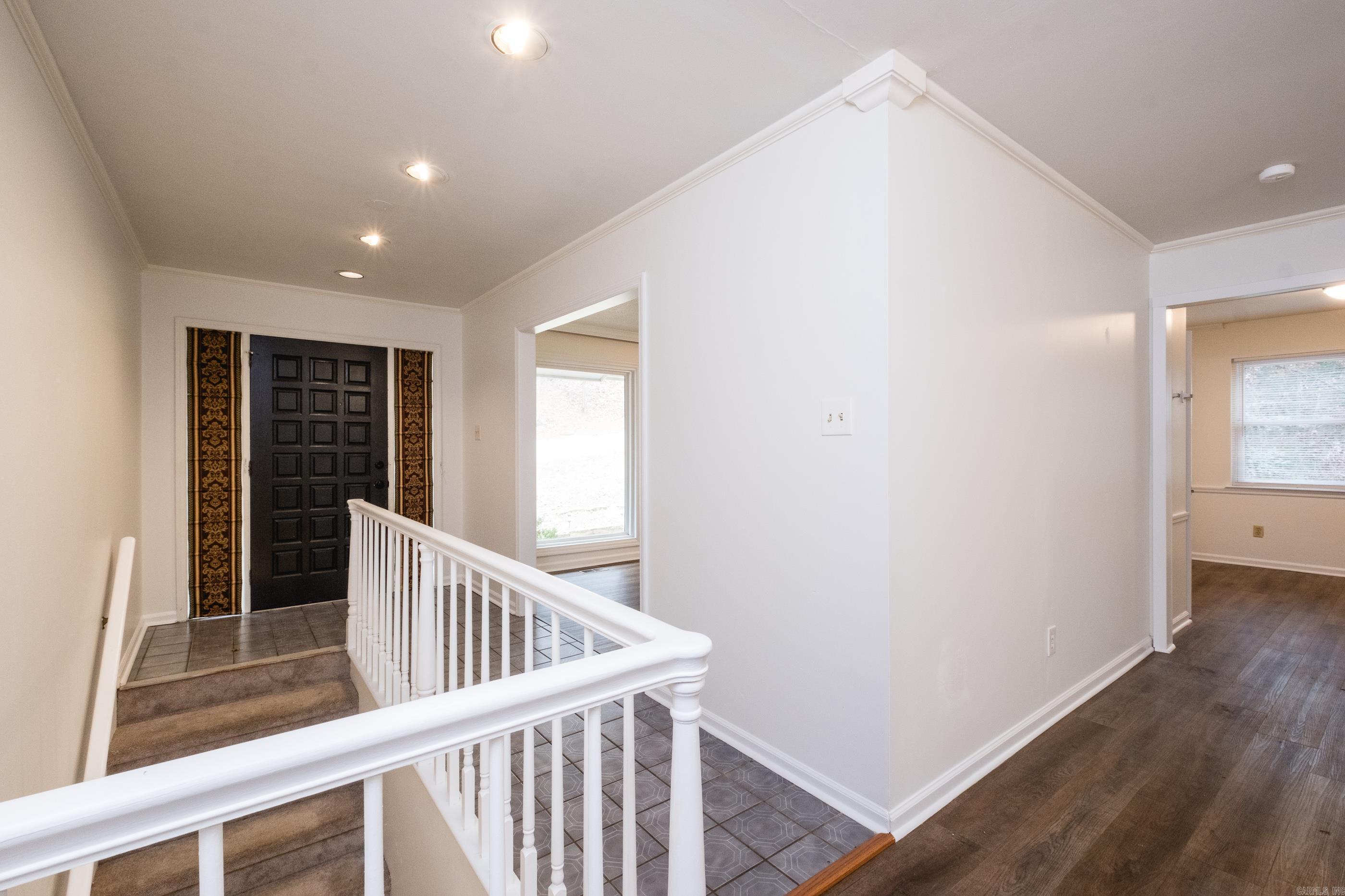 1506 Alberta Dr Property Photo 5