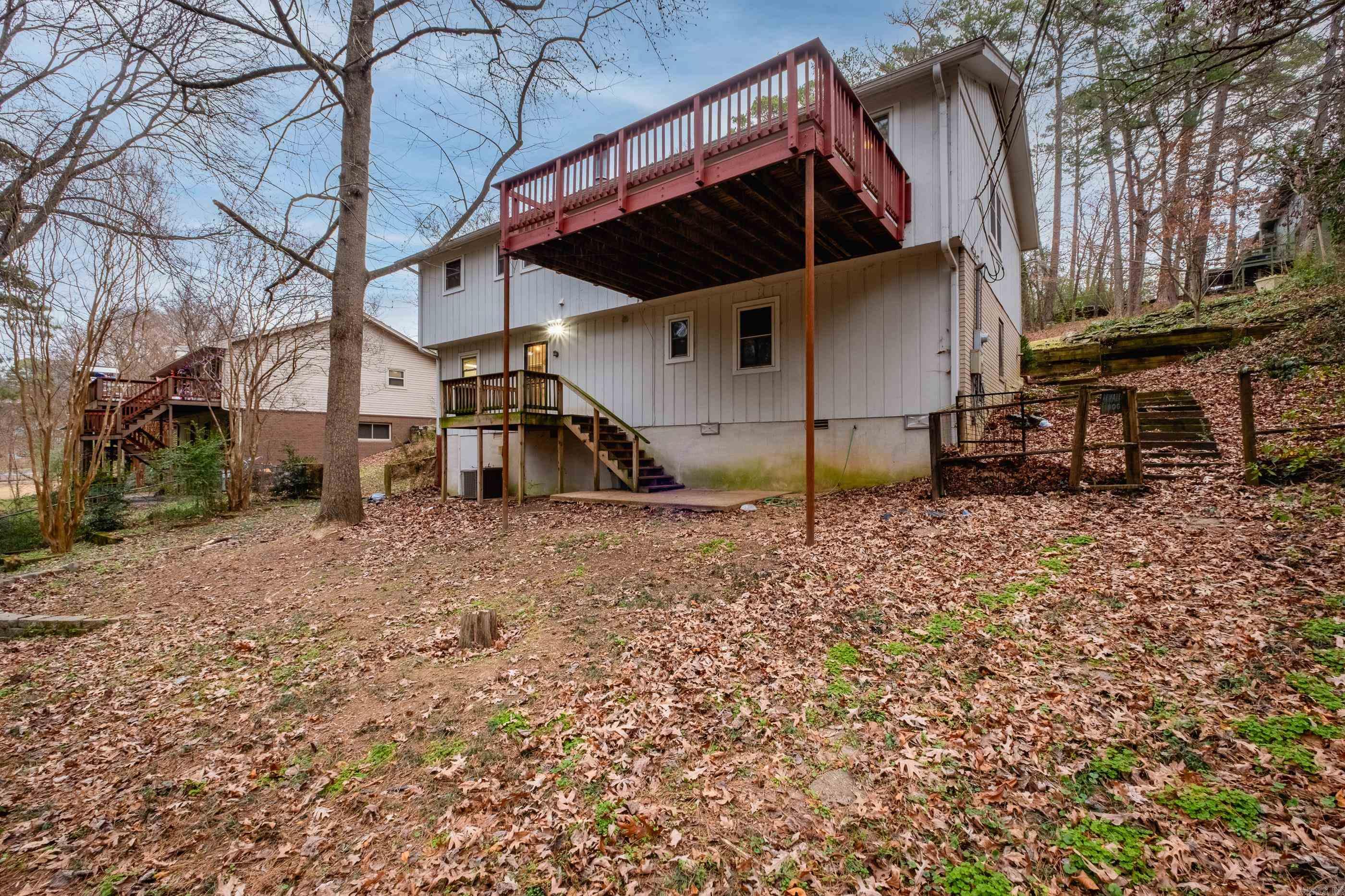 1506 Alberta Dr Property Photo 40