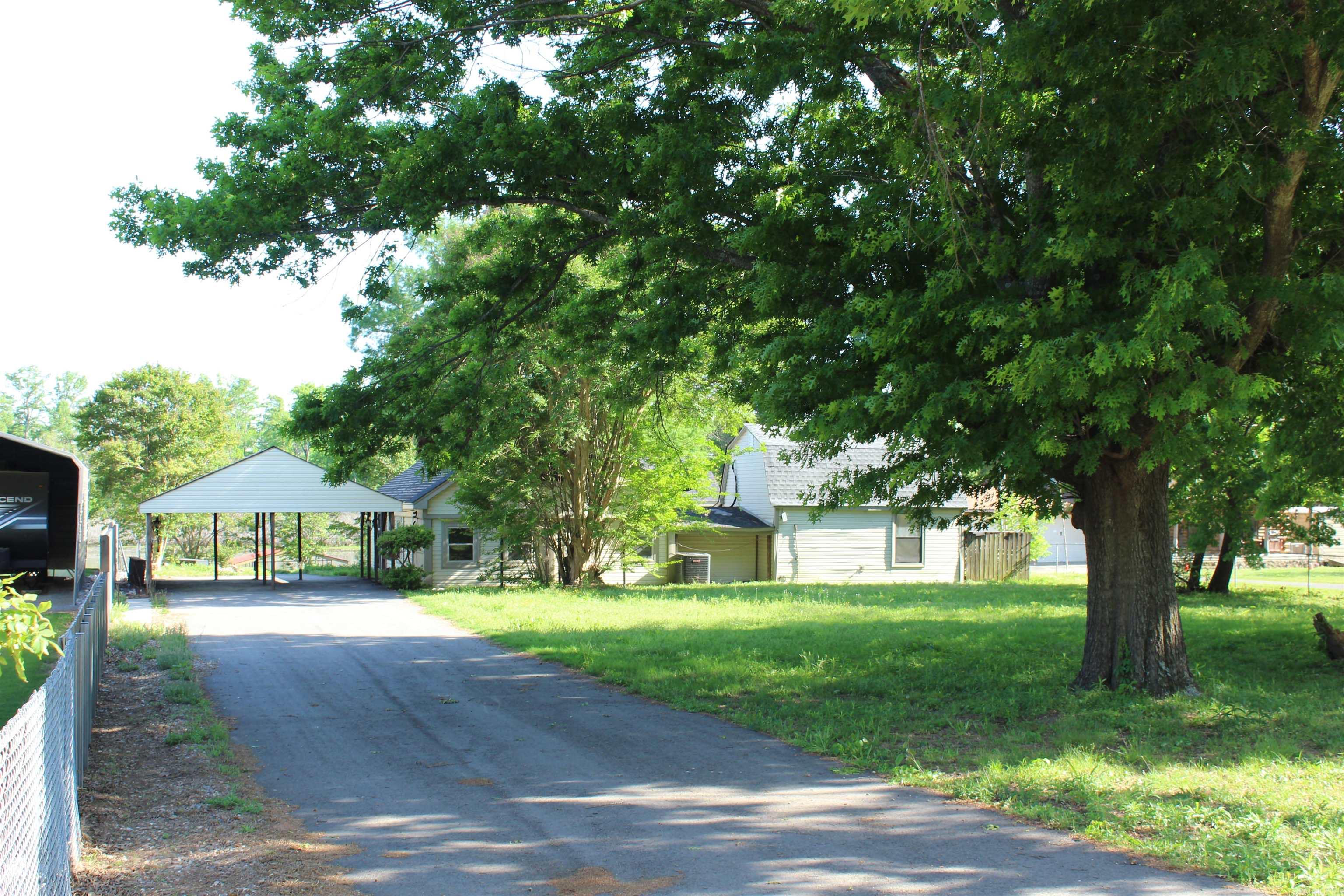 13118 Old River Drive Property Photo 1