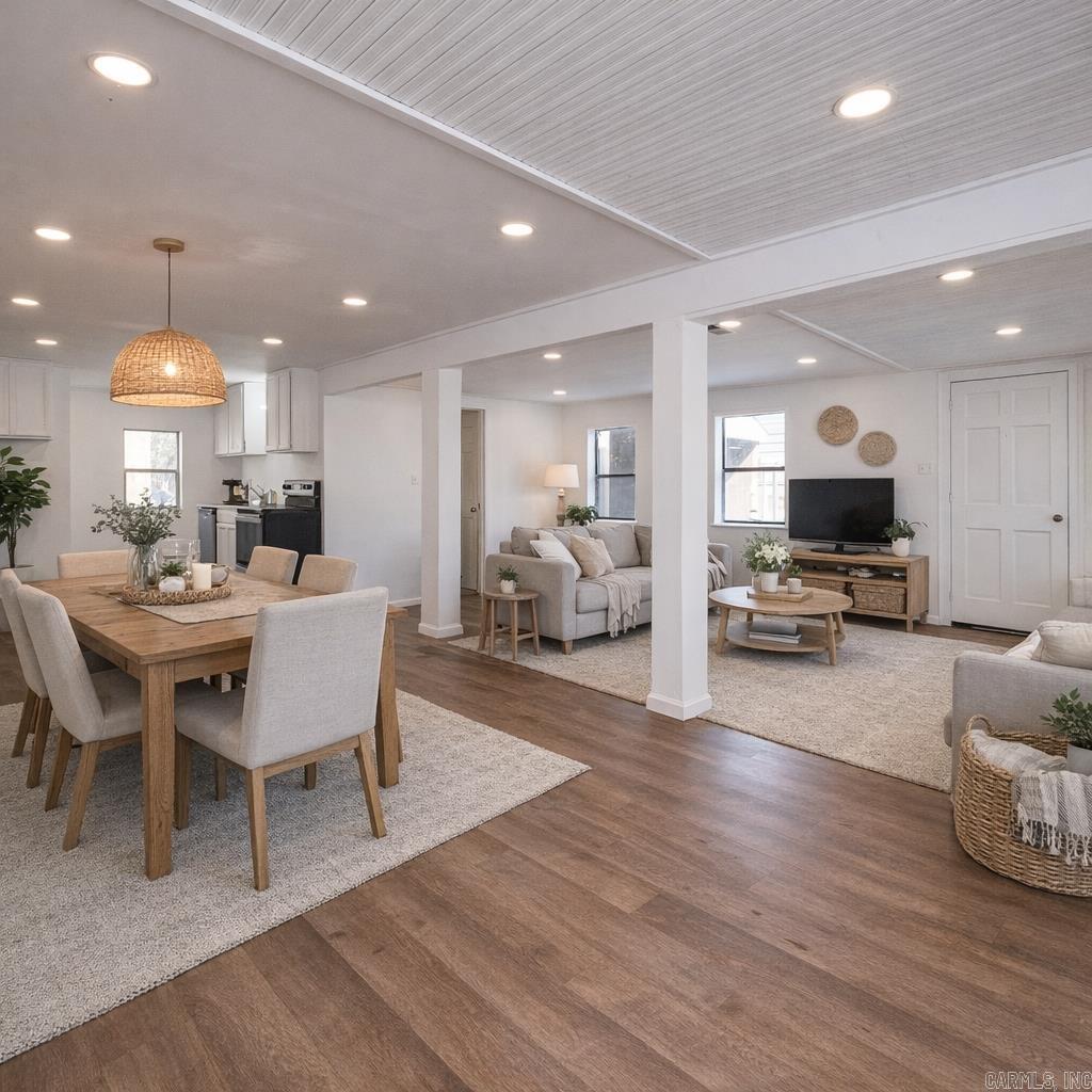 13118 Old River Drive Property Photo 15