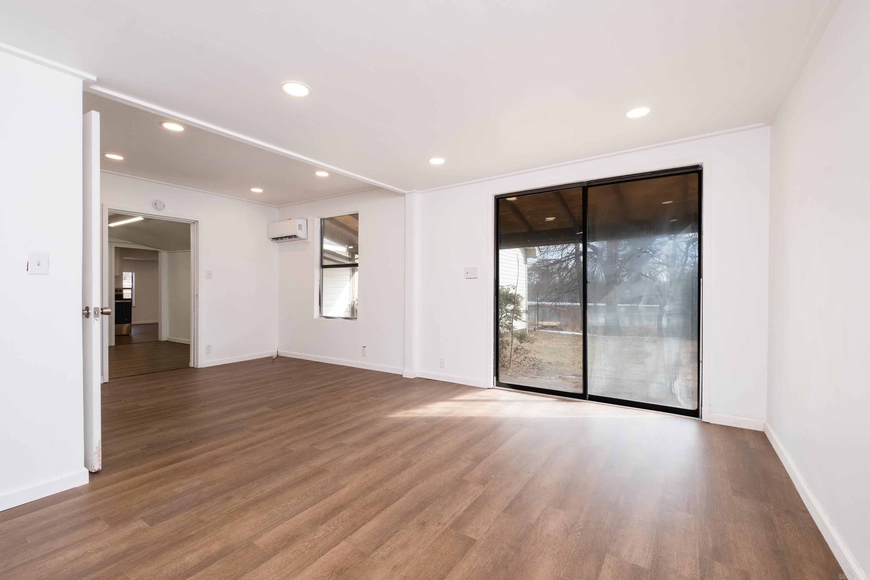 13118 Old River Drive Property Photo 25