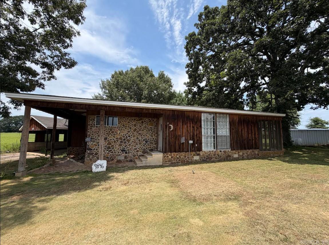 9846 W Highway 64 Property Photo 1