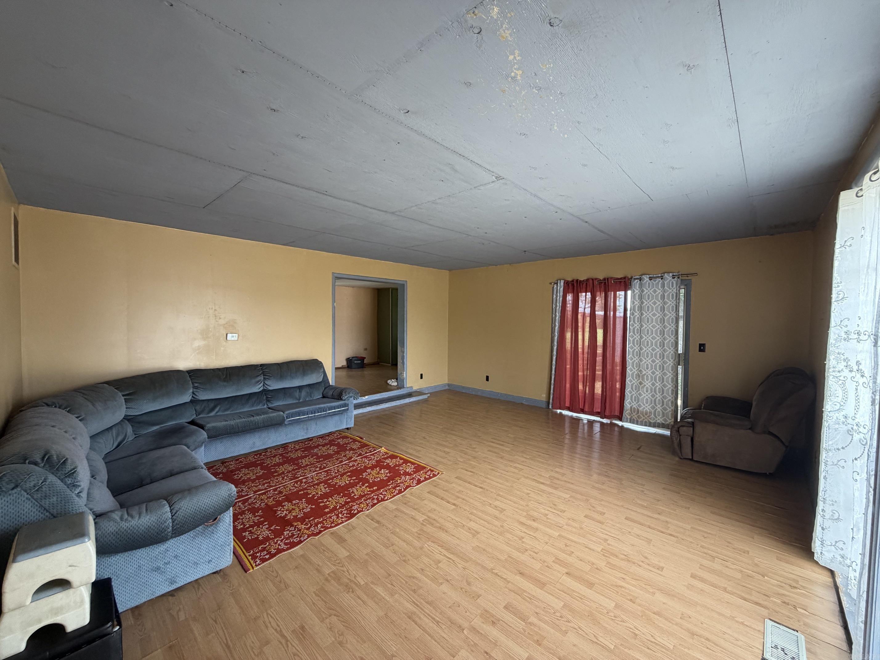 9846 W Highway 64 Property Photo 4