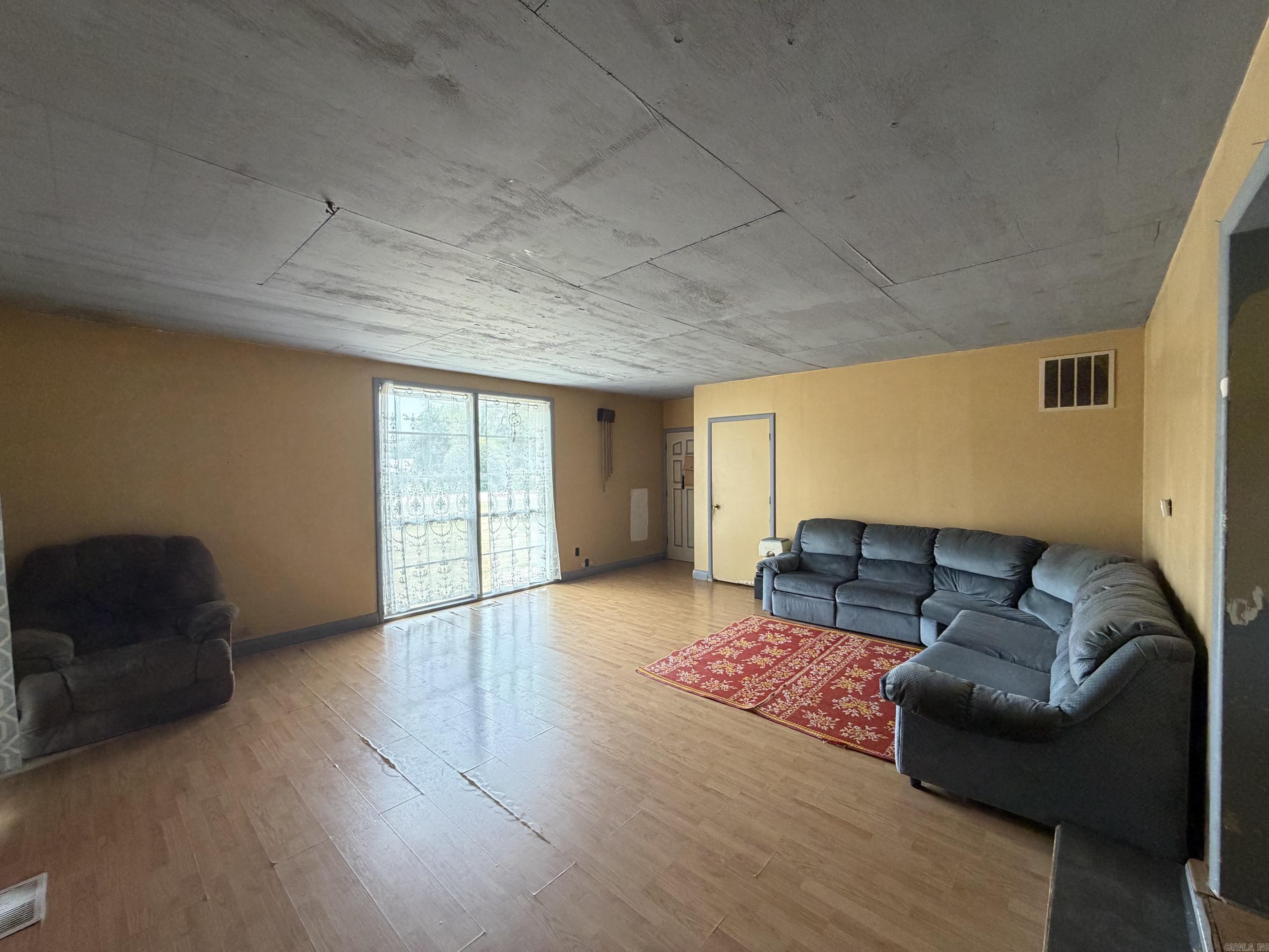 9846 W Highway 64 Property Photo 5