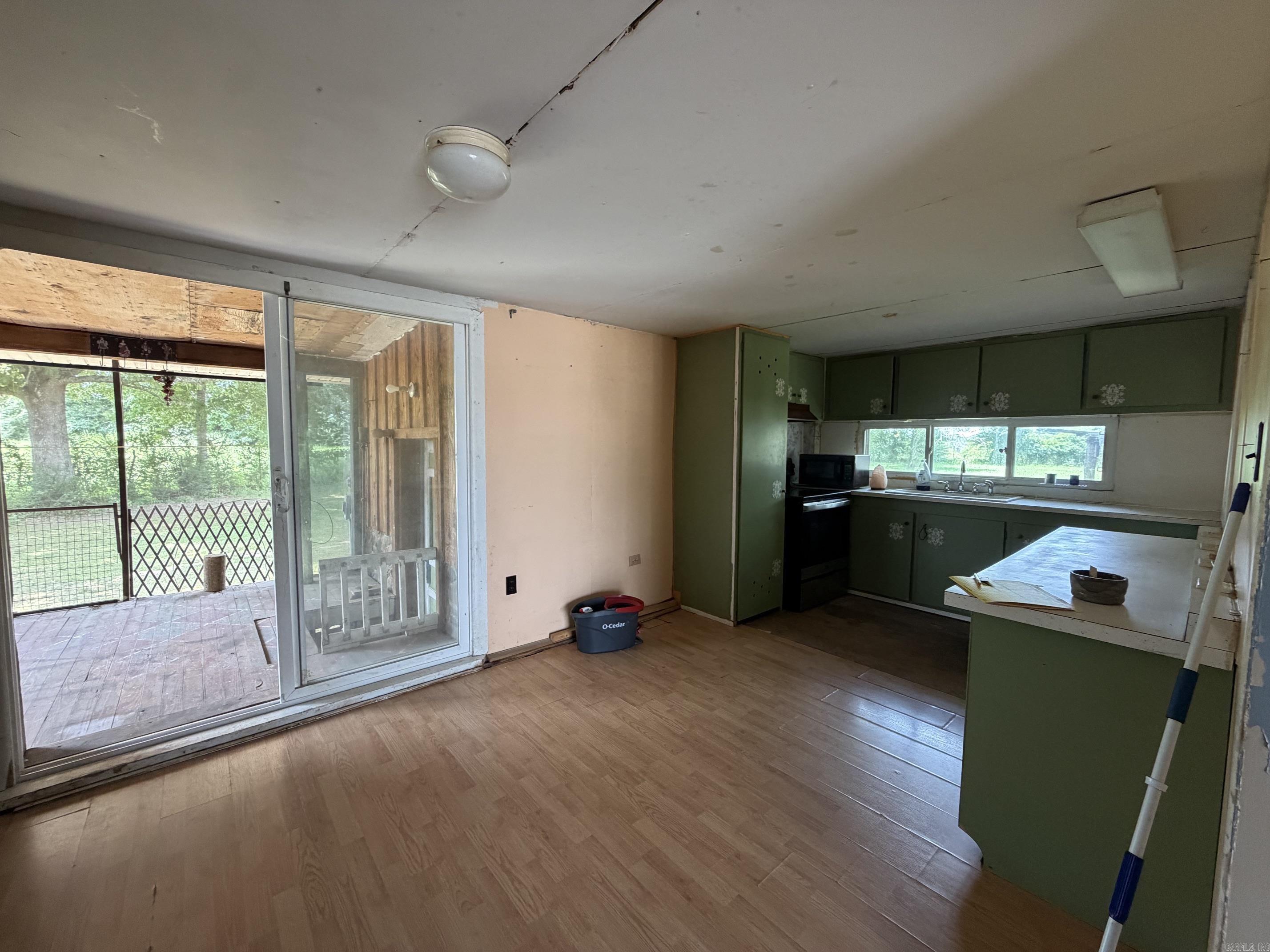 9846 W Highway 64 Property Photo 7