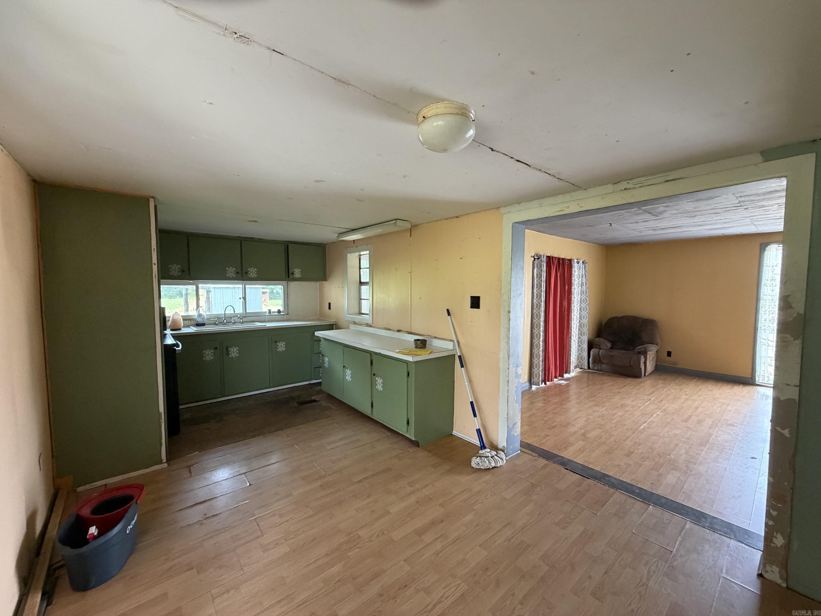 9846 W Highway 64 Property Photo 8