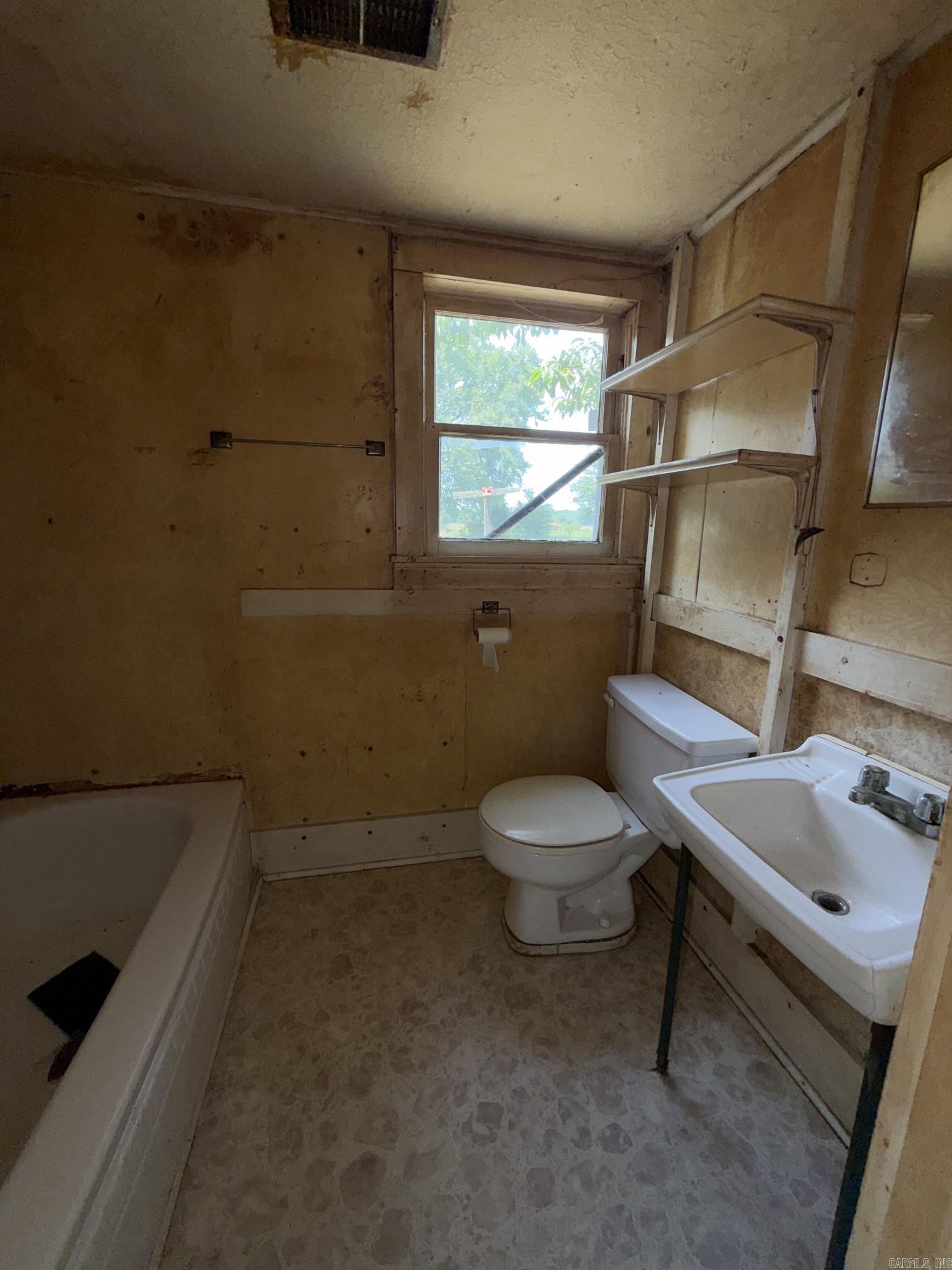 9846 W Highway 64 Property Photo 25