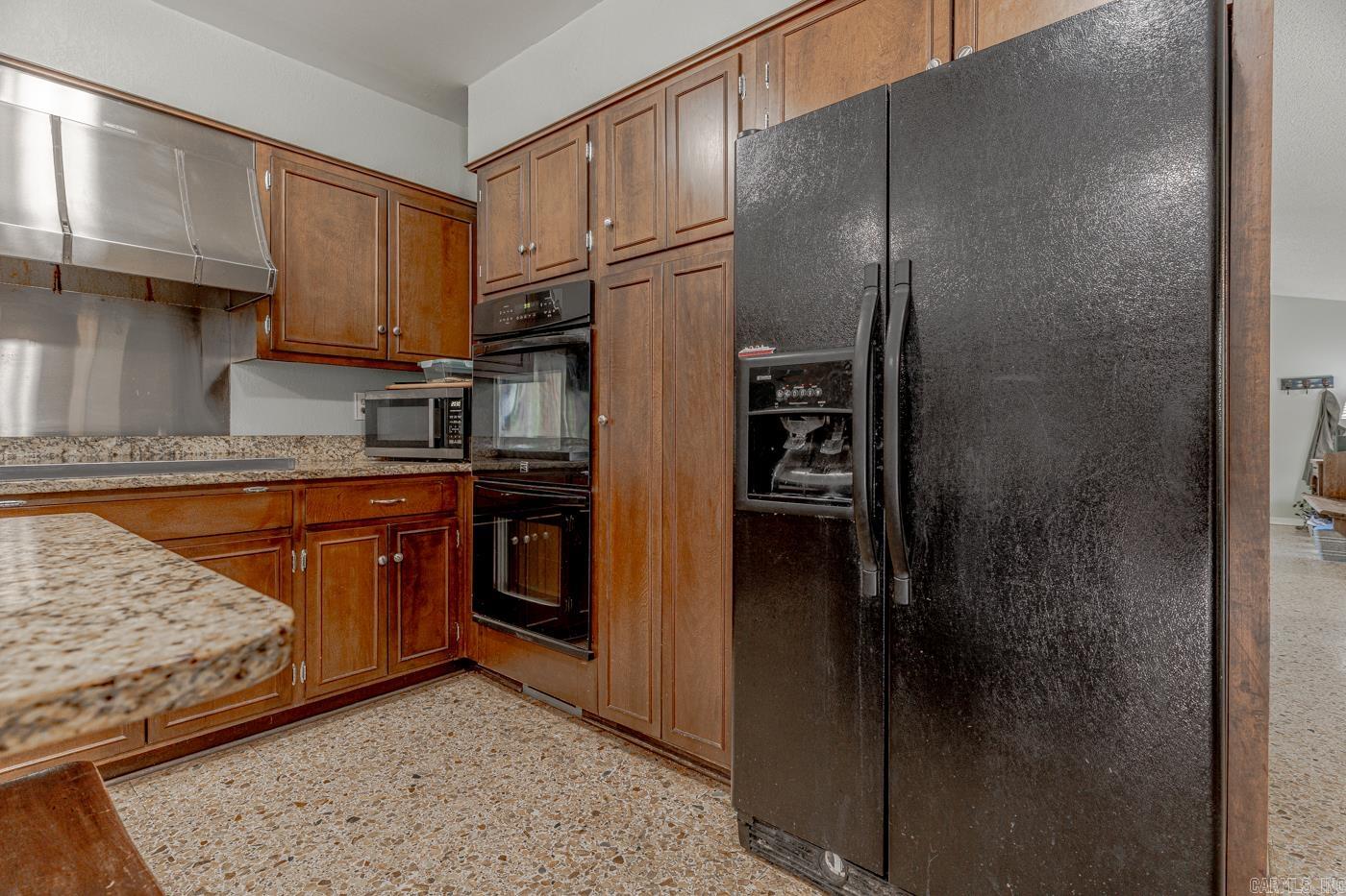 12 Meadowbrook Lane Property Photo 20