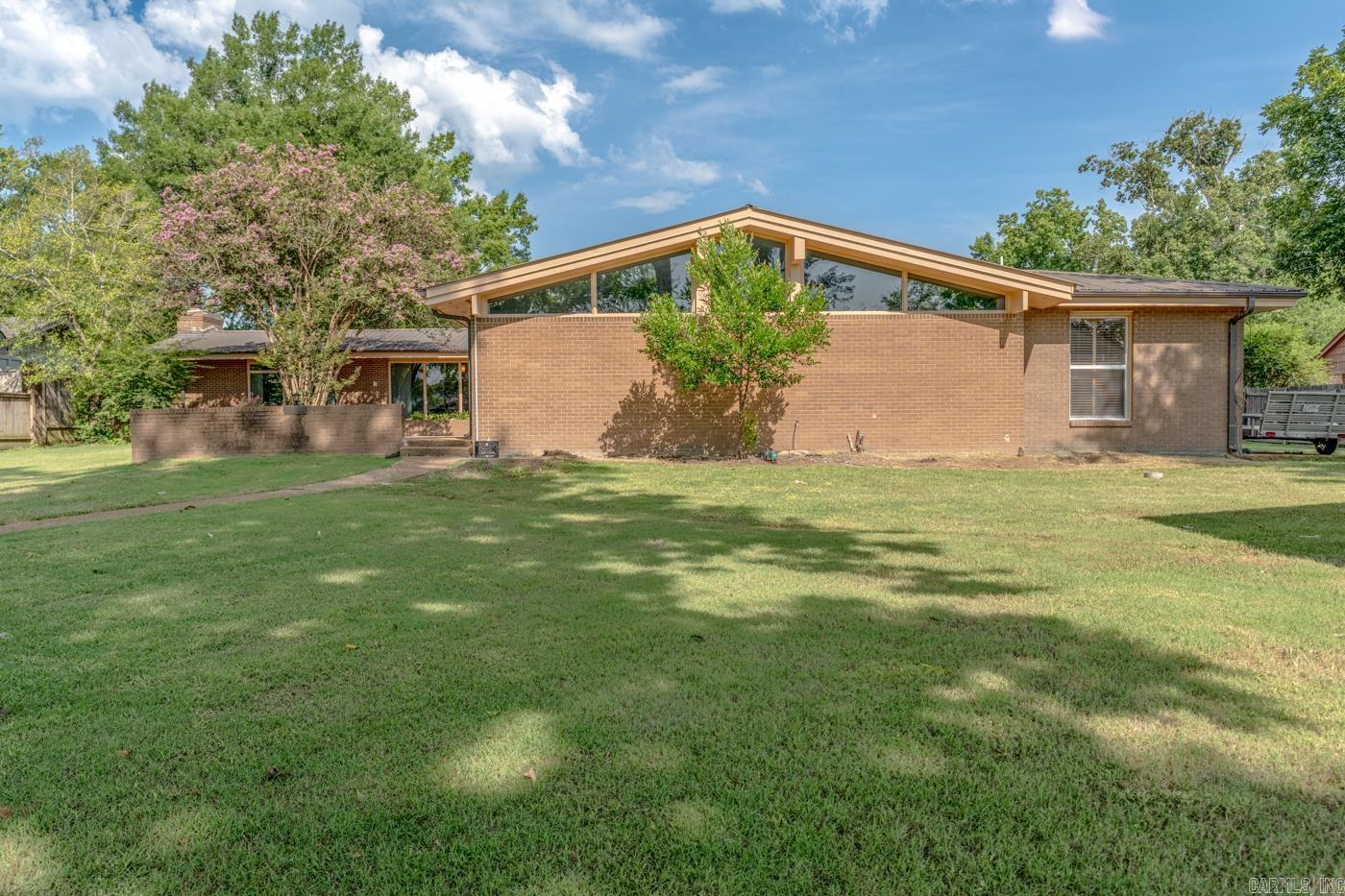 12 Meadowbrook Lane Property Photo 41