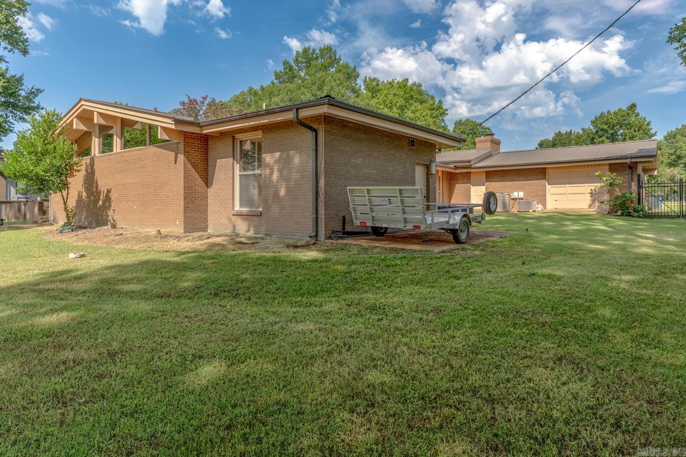 12 Meadowbrook Lane Property Photo 42