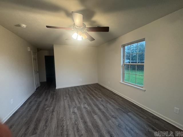 100 E Lauren Road Property Photo 4