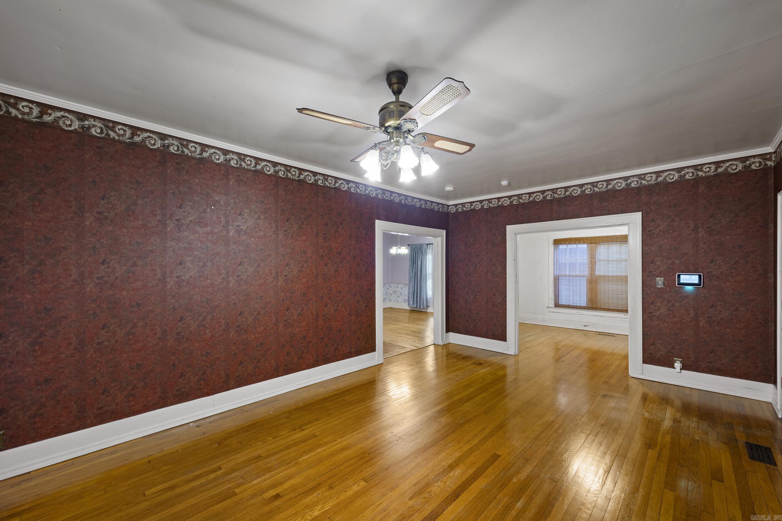 807 S Bridge Street Property Photo 7