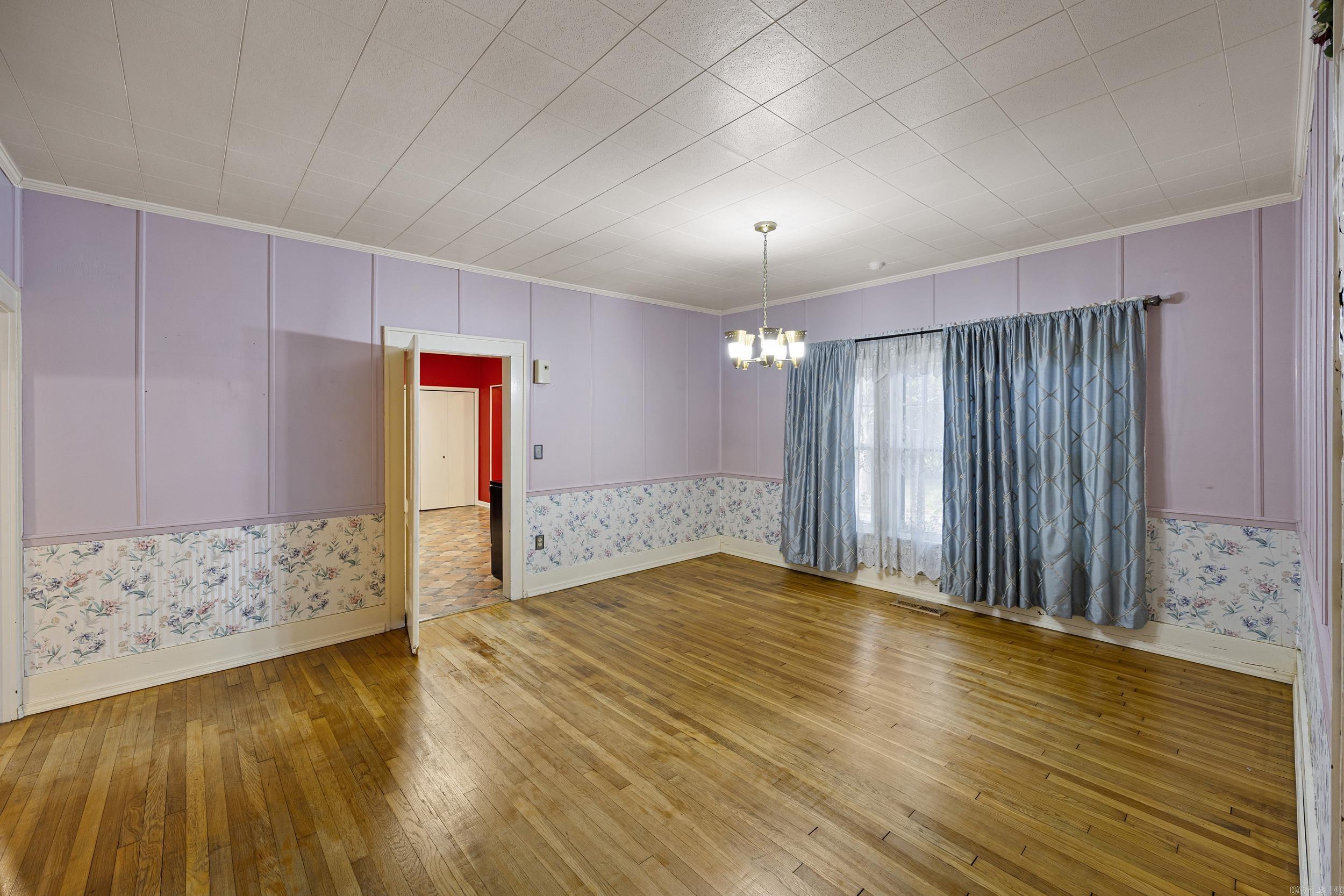 807 S Bridge Street Property Photo 13
