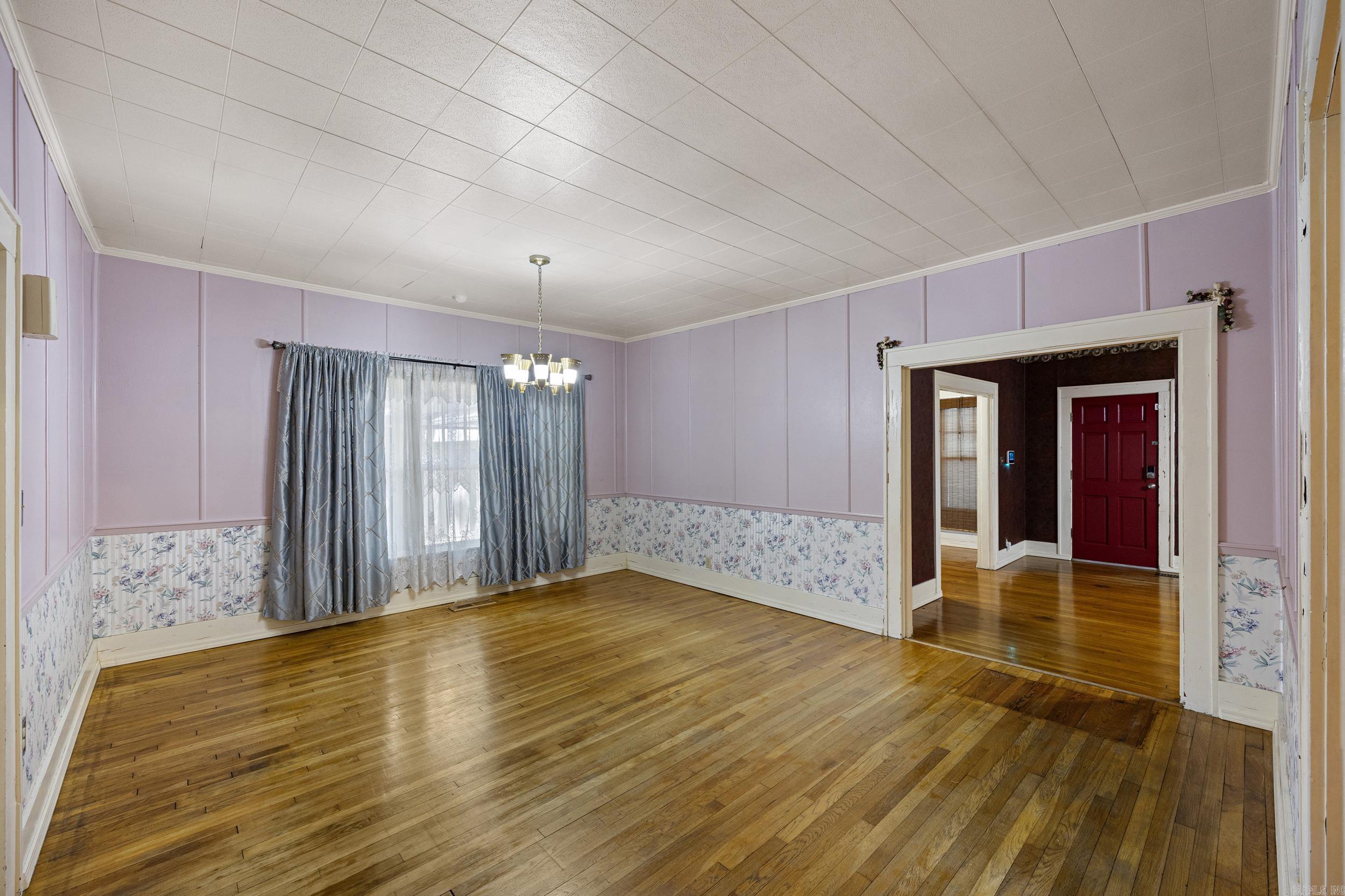 807 S Bridge Street Property Photo 15