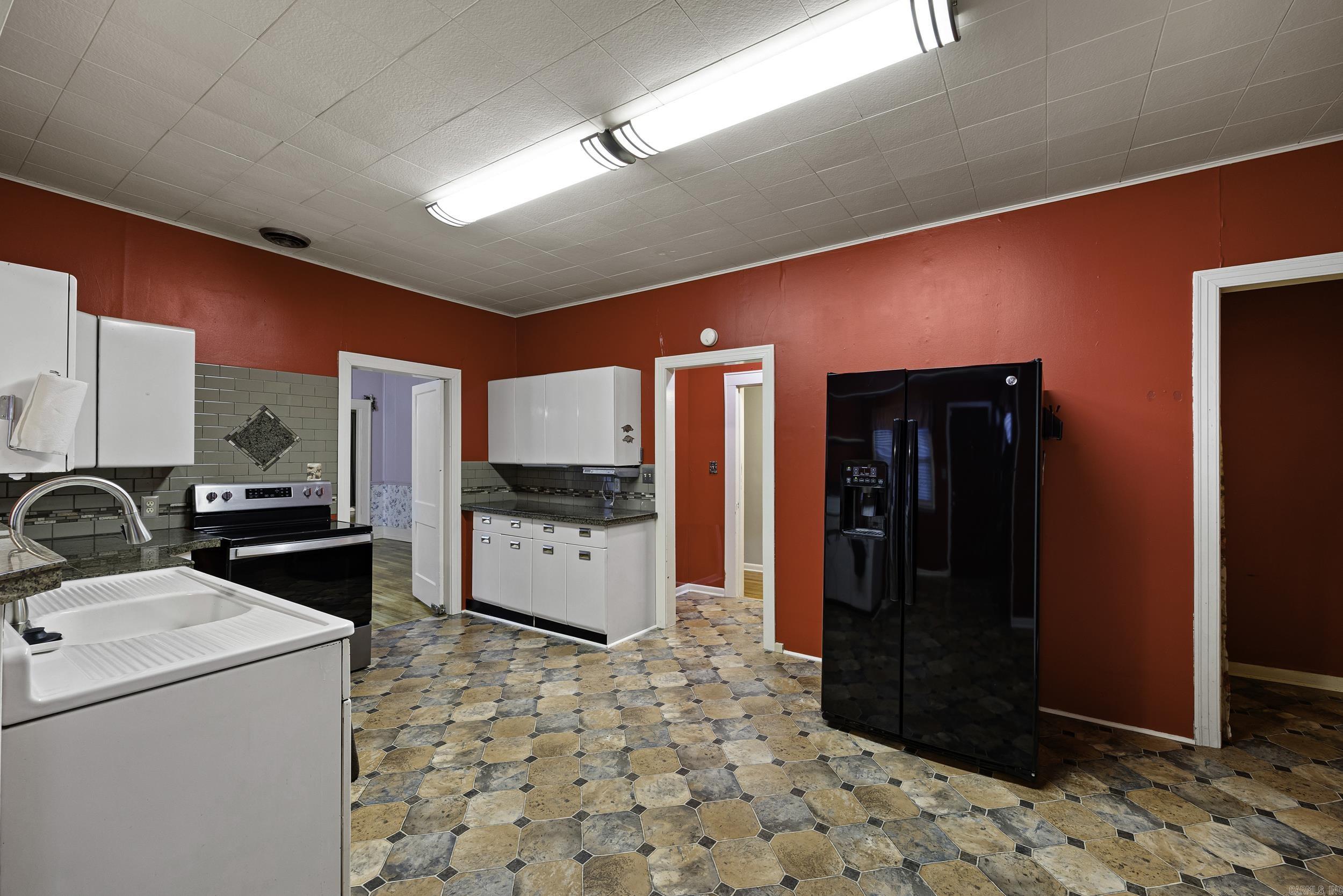 807 S Bridge Street Property Photo 19