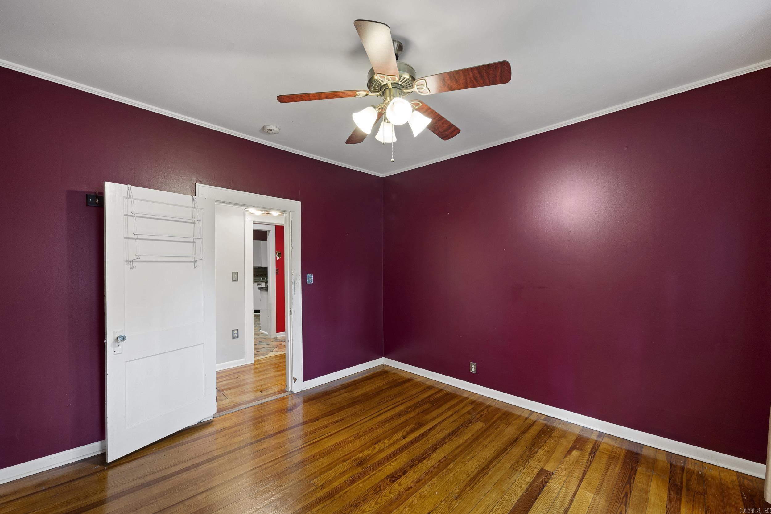 807 S Bridge Street Property Photo 22
