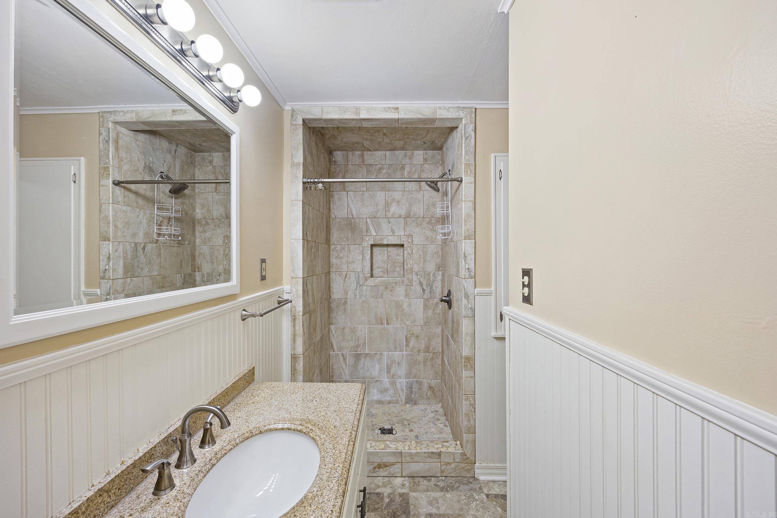 807 S Bridge Street Property Photo 29