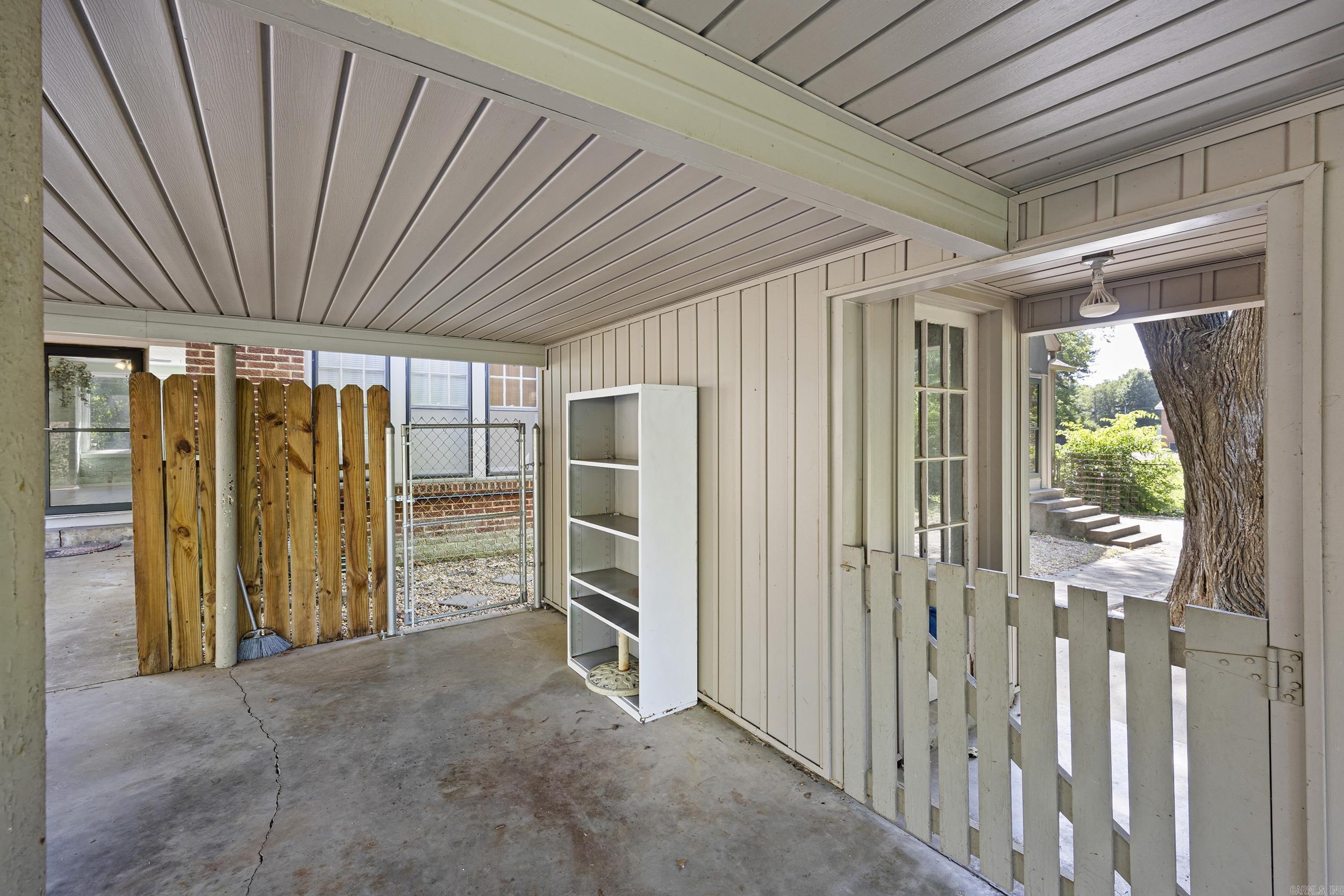 807 S Bridge Street Property Photo 33