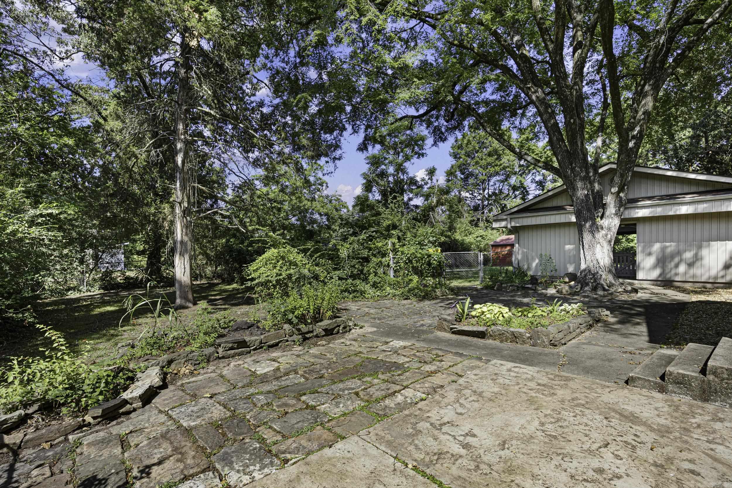 807 S Bridge Street Property Photo 38