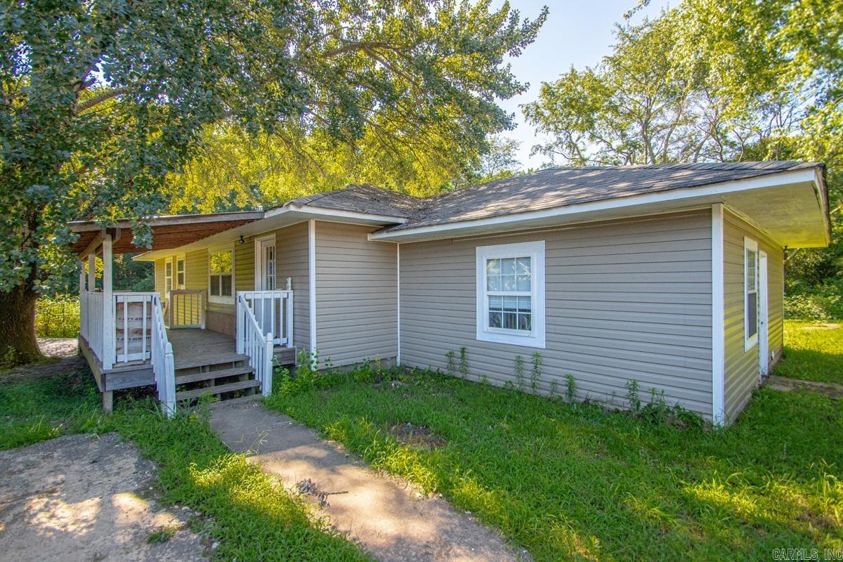 105 Statler Lane Property Photo 1
