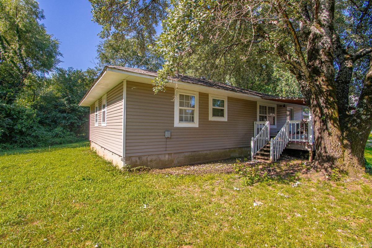 105 Statler Lane Property Photo 4