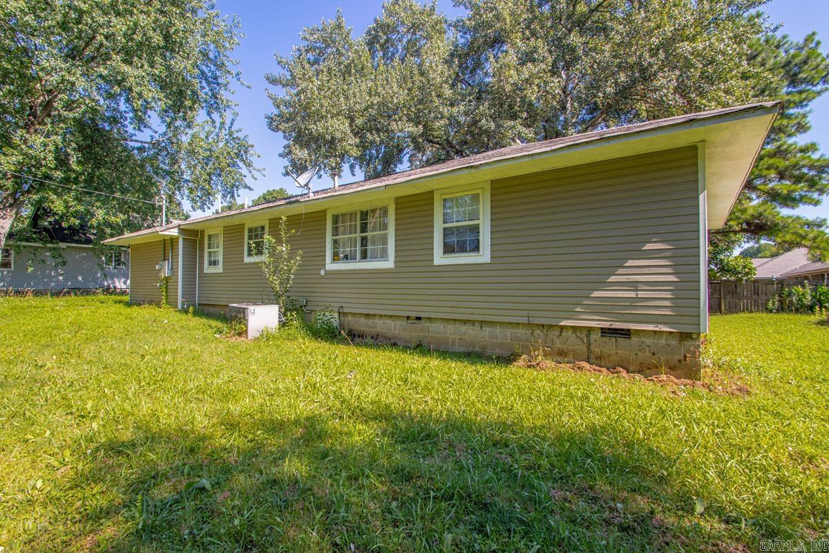 105 Statler Lane Property Photo 6