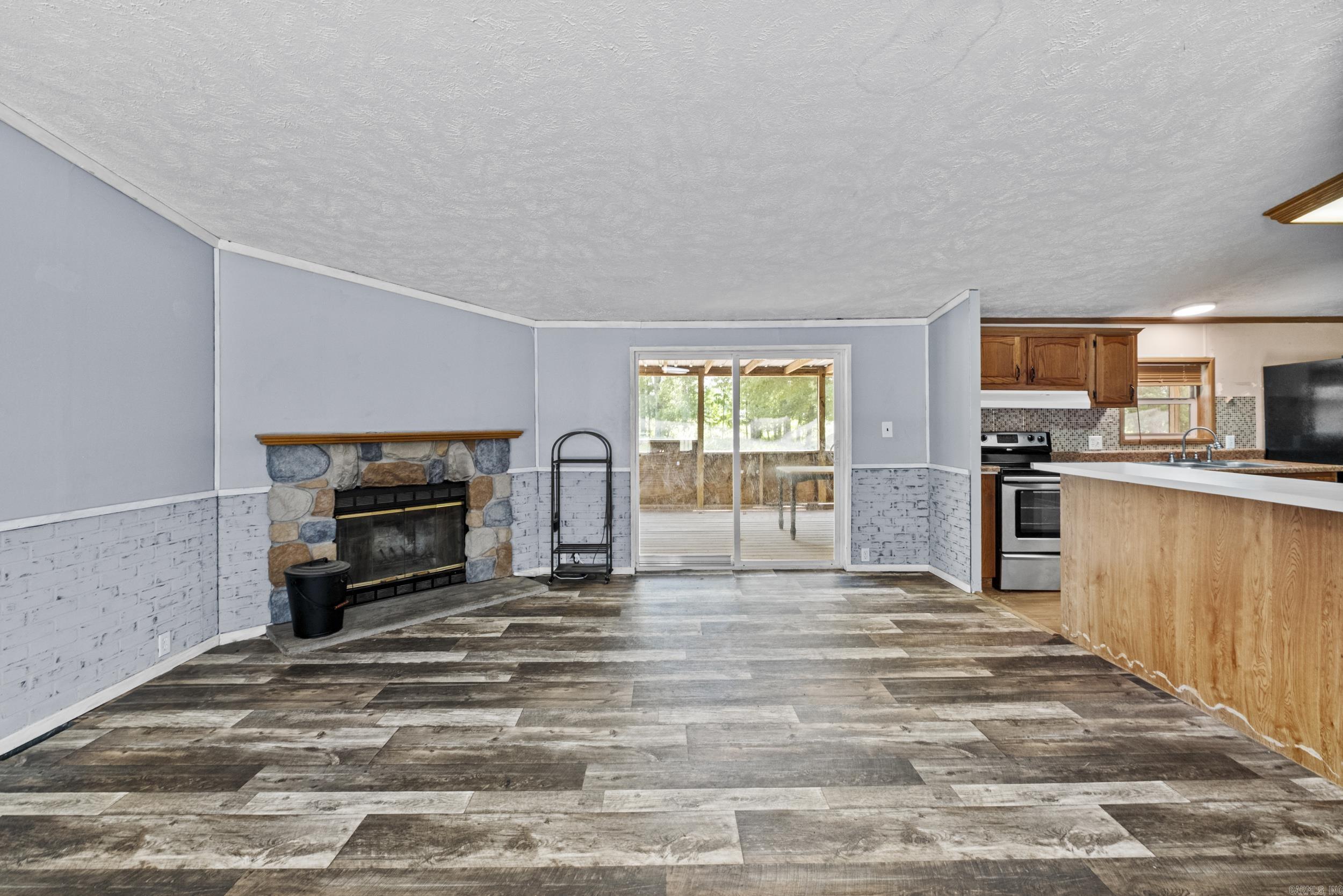 108 Hakme Ln Property Photo 8