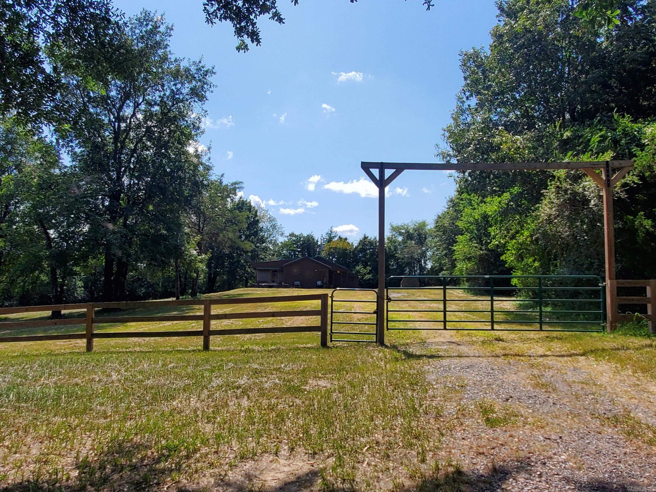 173 & 175 Hendricks Property Photo 3