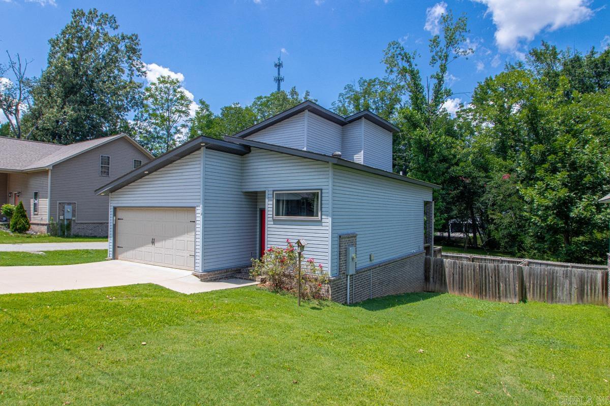 112 E Sunset Drive Property Photo 5