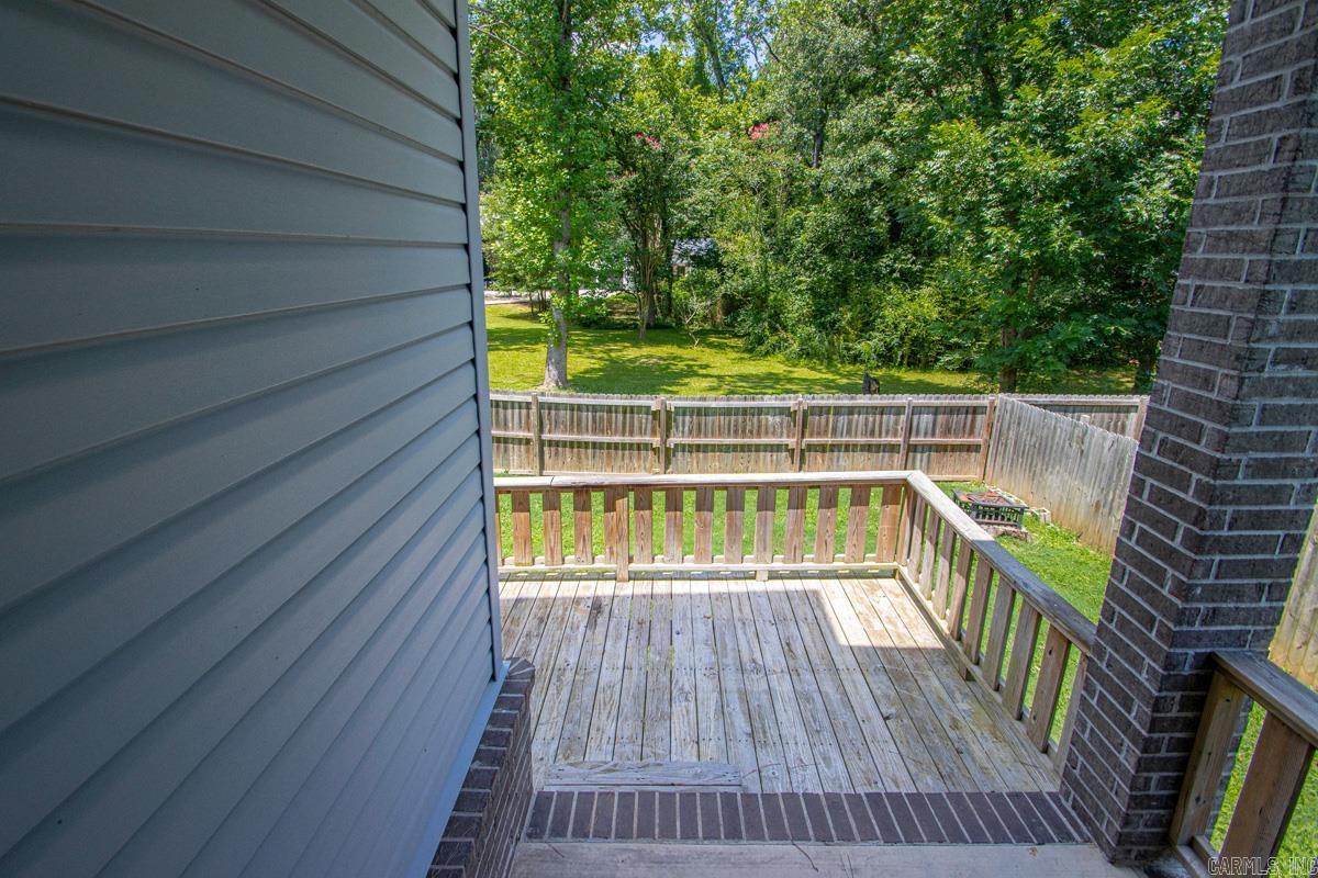 112 E Sunset Drive Property Photo 6