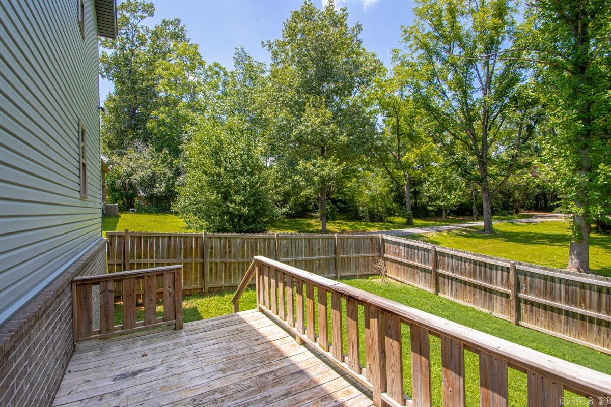 112 E Sunset Drive Property Photo 7