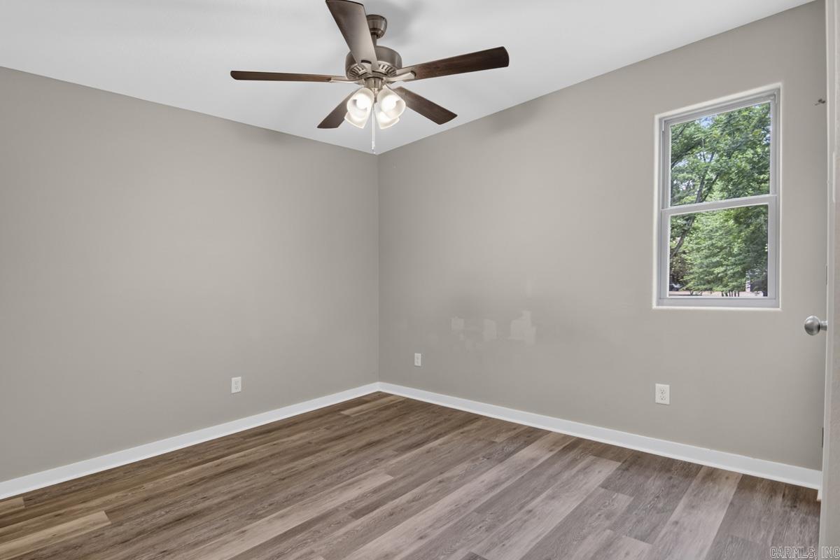 112 E Sunset Drive Property Photo 23