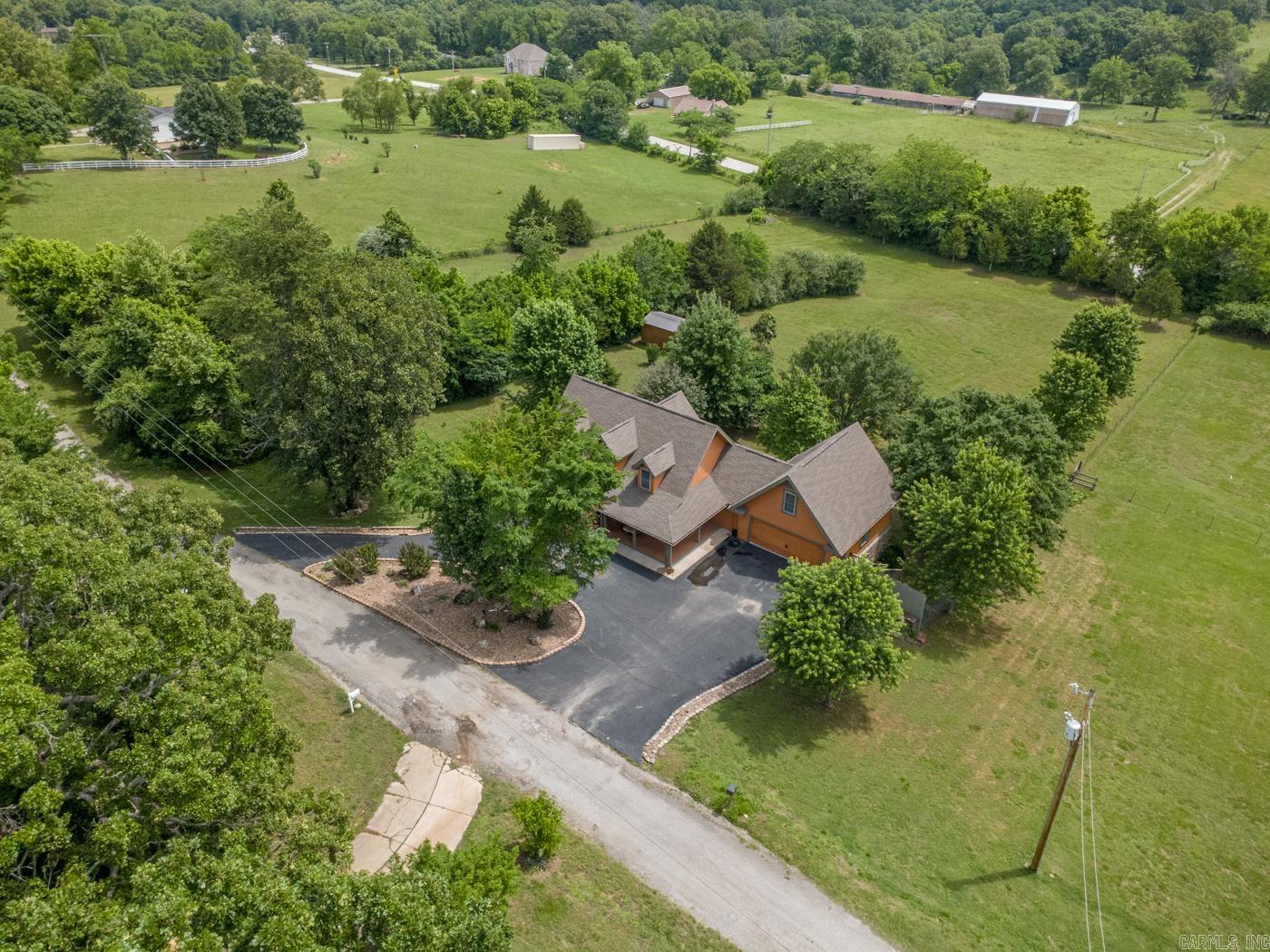 236 Cody Creek Dr Property Photo 2