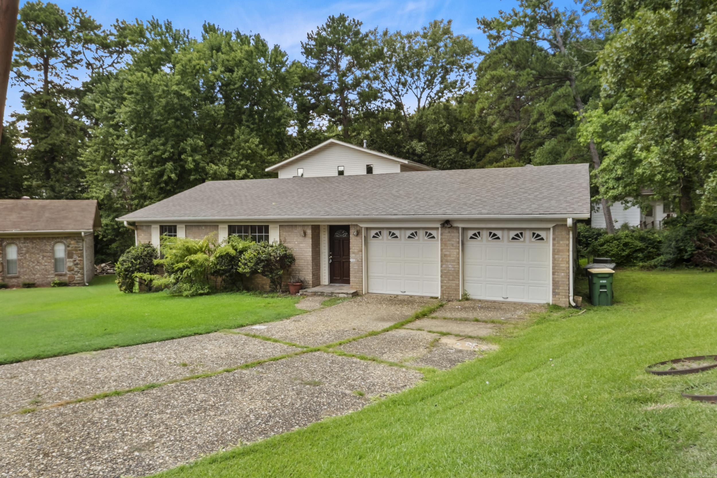 3320 Dartmouth Court Property Photo 2
