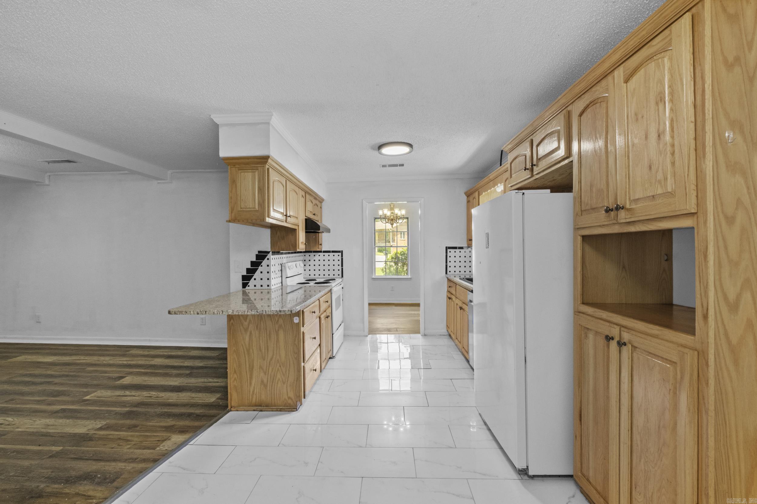 3320 Dartmouth Court Property Photo 11