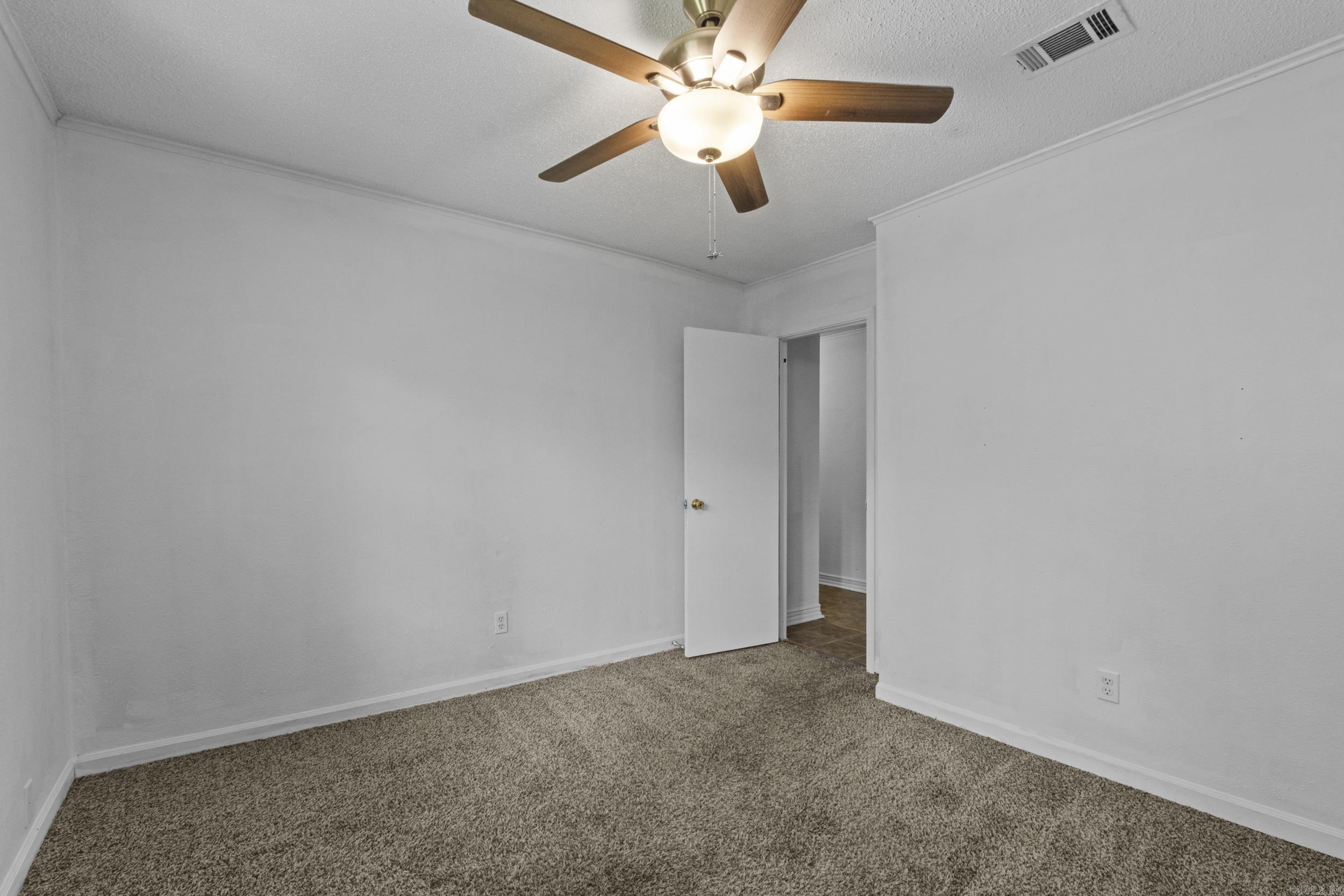 3320 Dartmouth Court Property Photo 22
