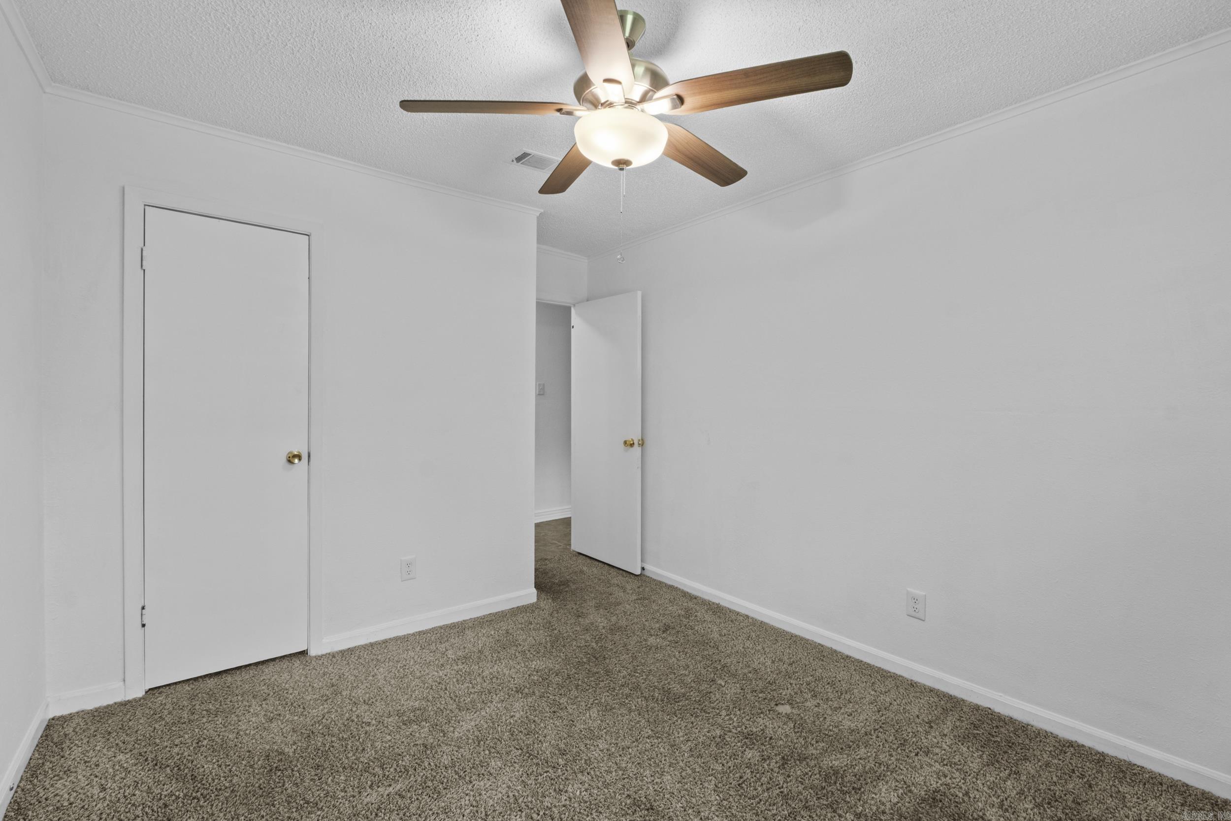 3320 Dartmouth Court Property Photo 24