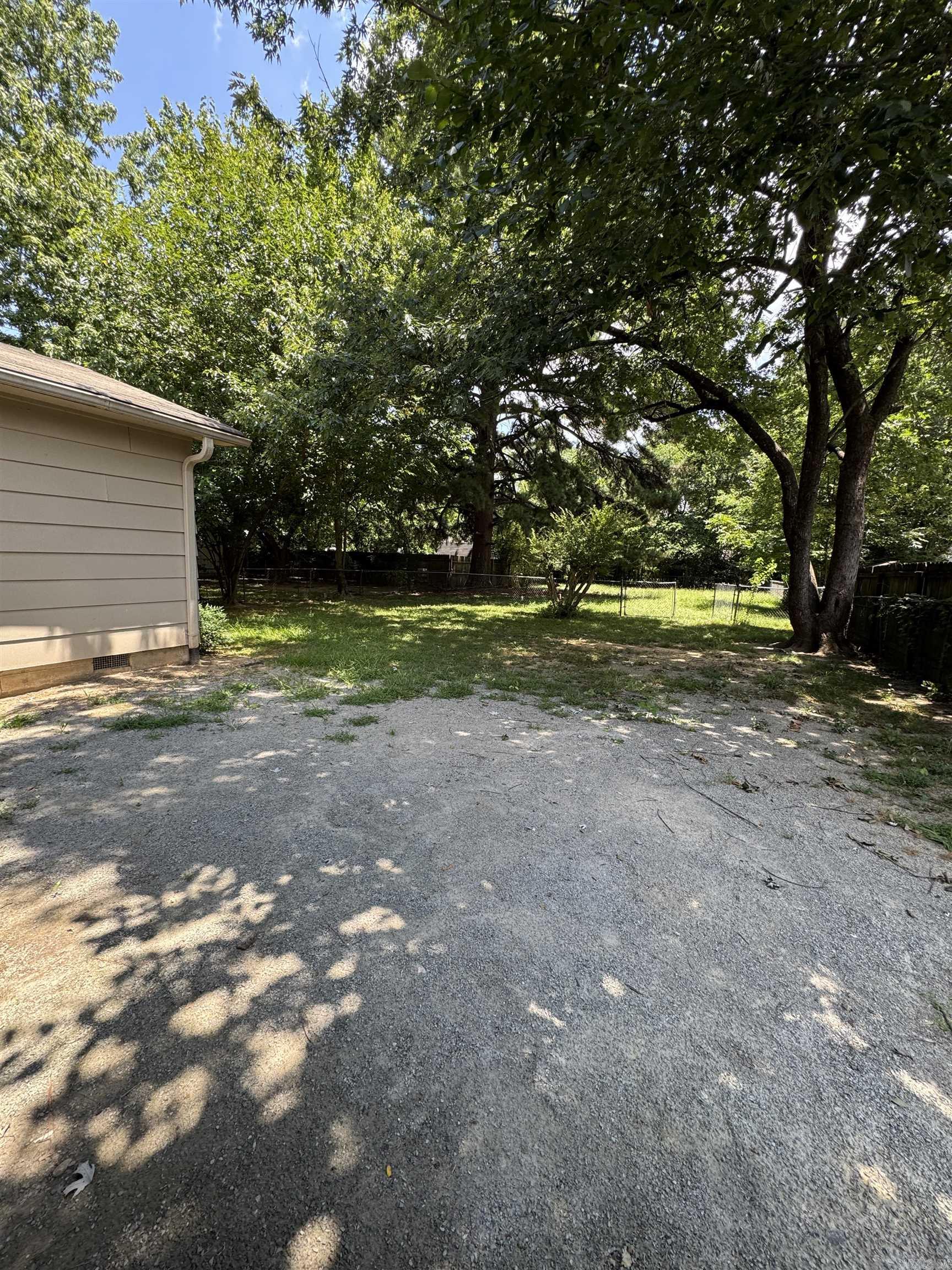 1648 Davis St Property Photo 25