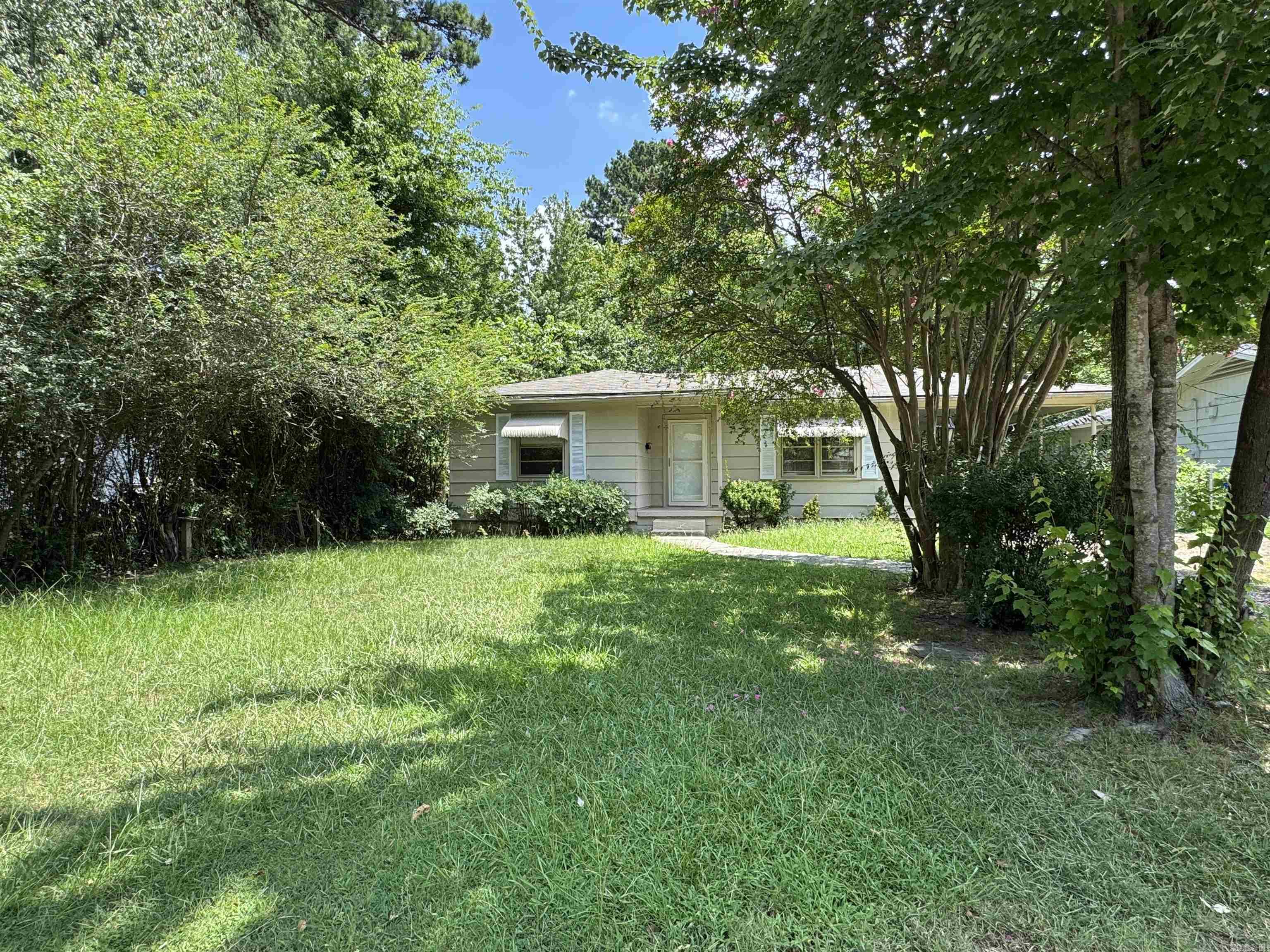 1648 Davis St Property Photo 26
