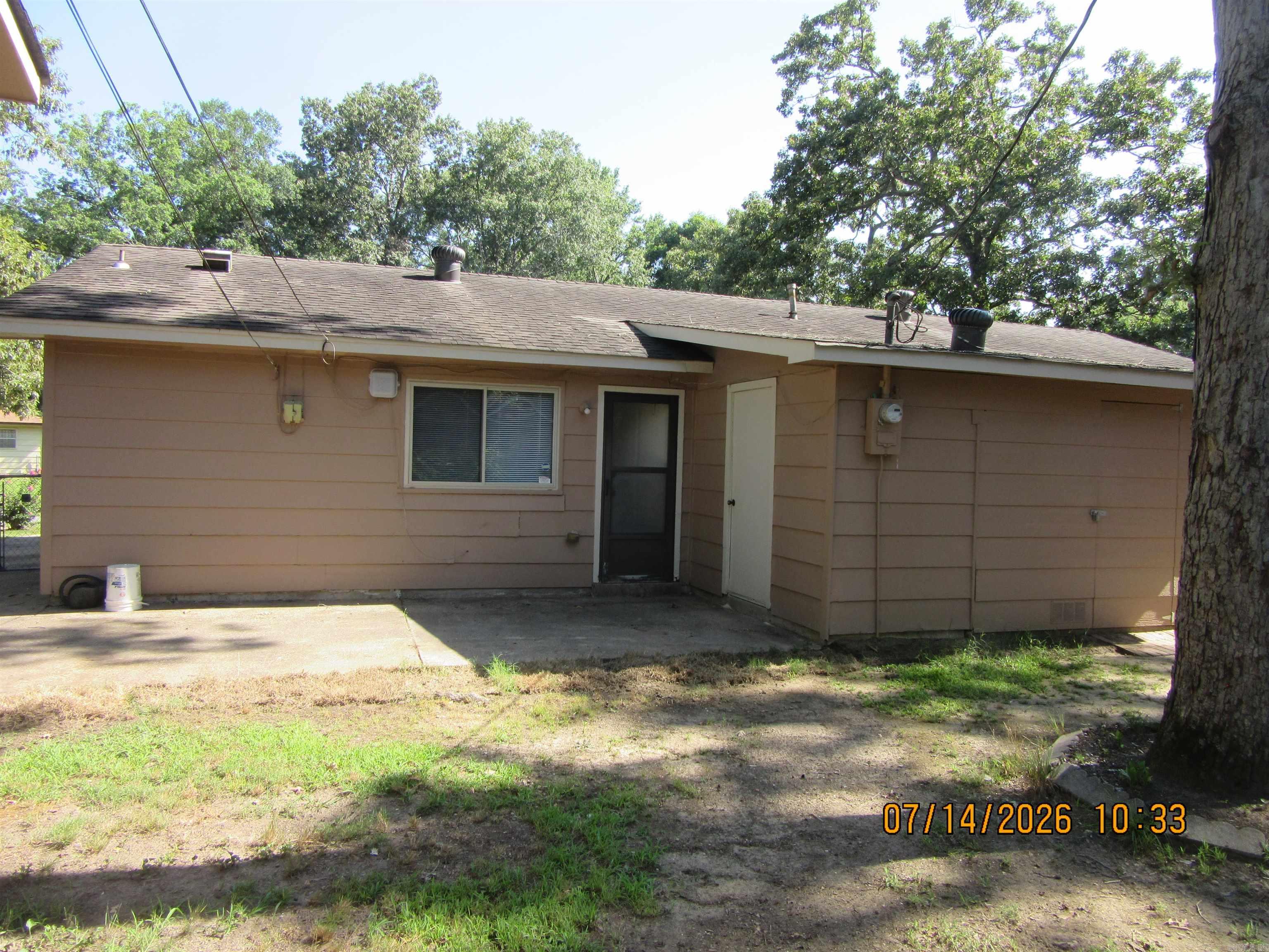 3907 American Manor Property Photo 11