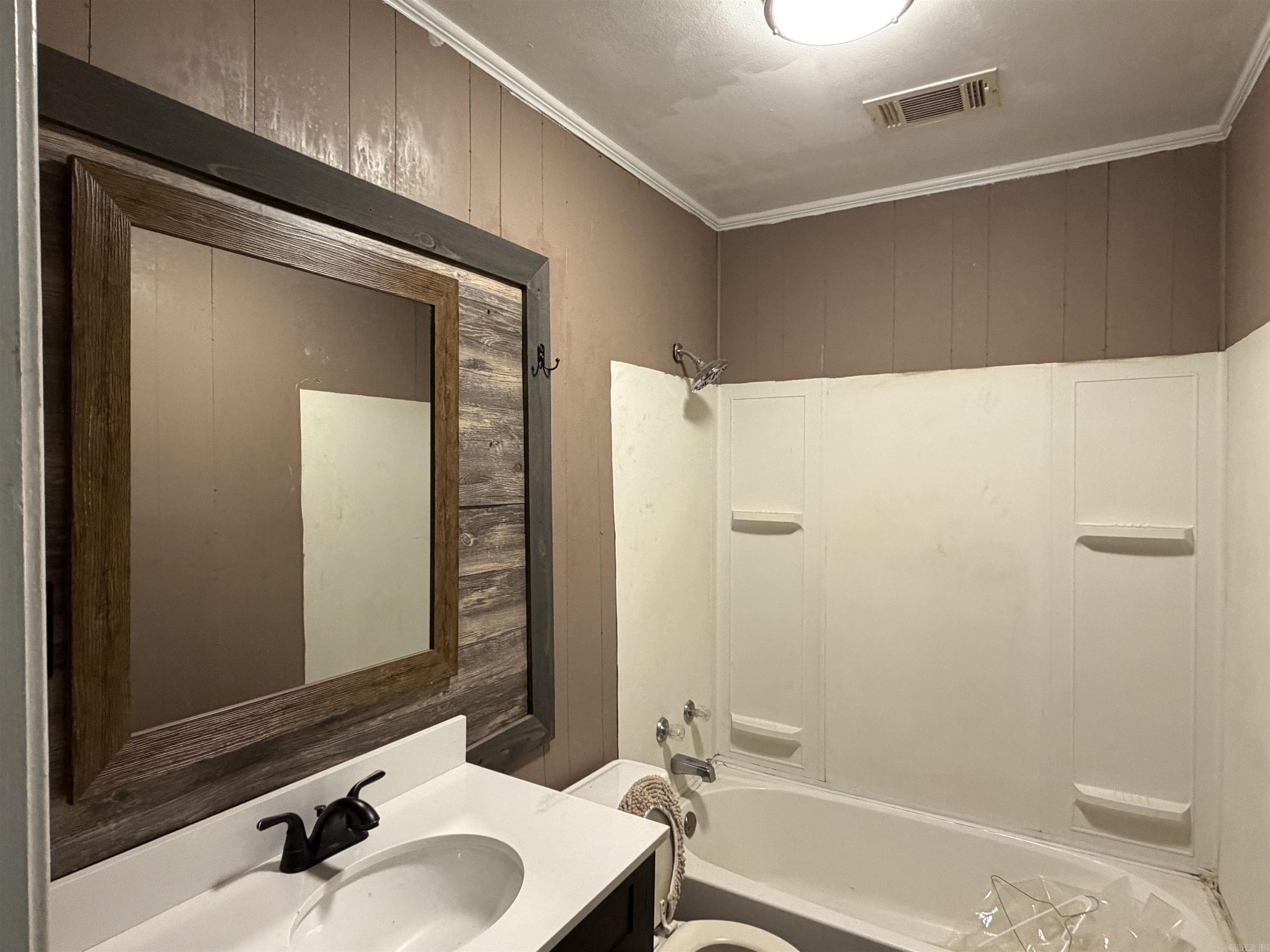 15711 Highway 425 Property Photo 9