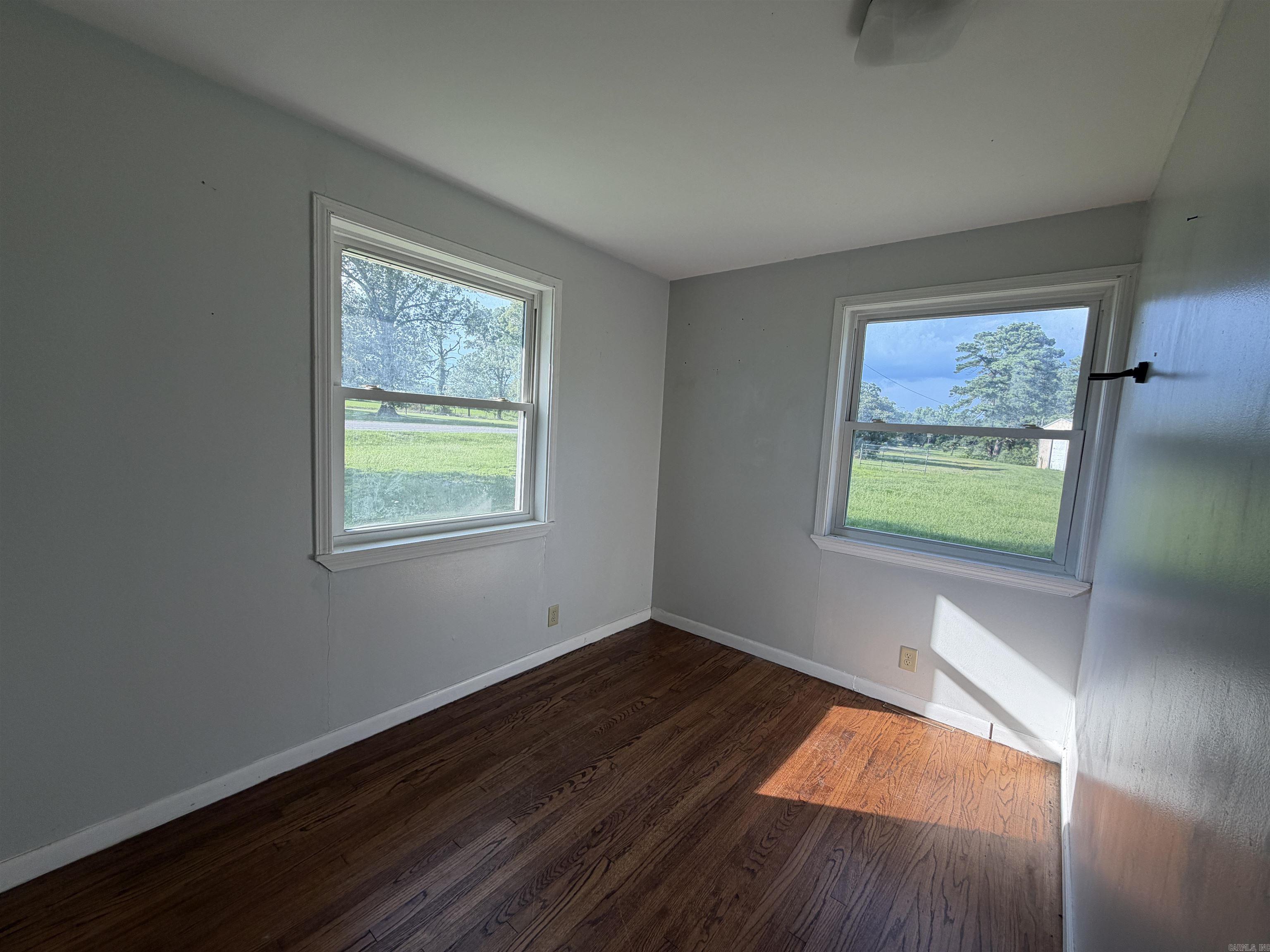 15711 Highway 425 Property Photo 10
