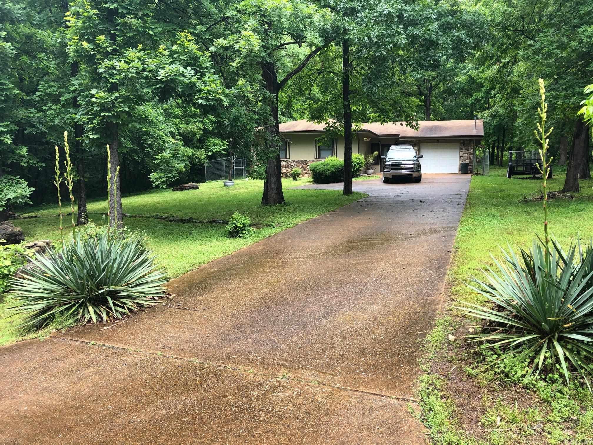 5 N Lakeshore Trace Property Photo 1