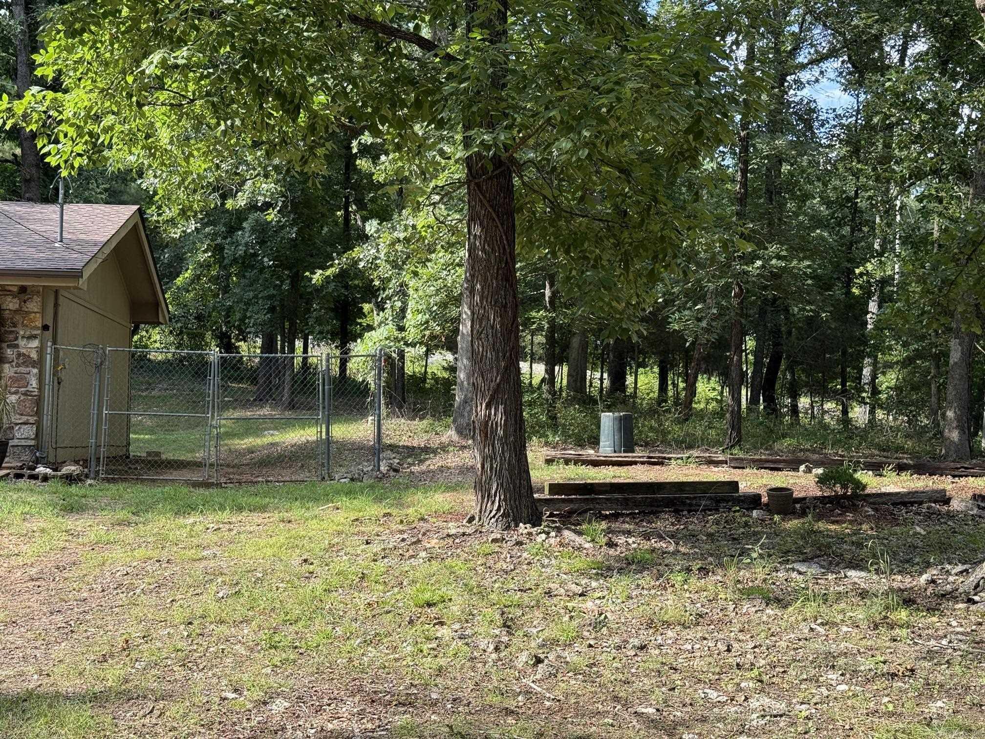 5 N Lakeshore Trace Property Photo 4