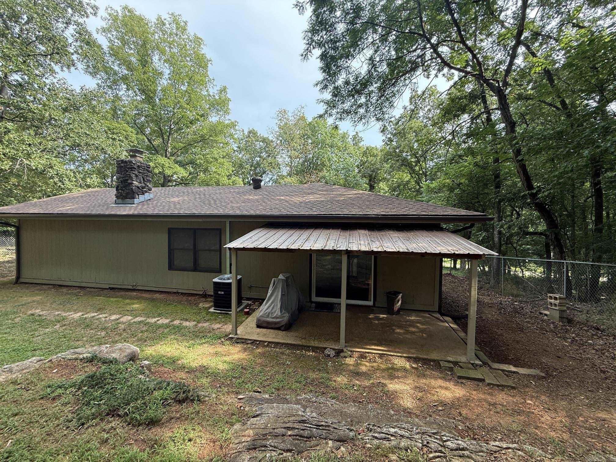 5 N Lakeshore Trace Property Photo 5