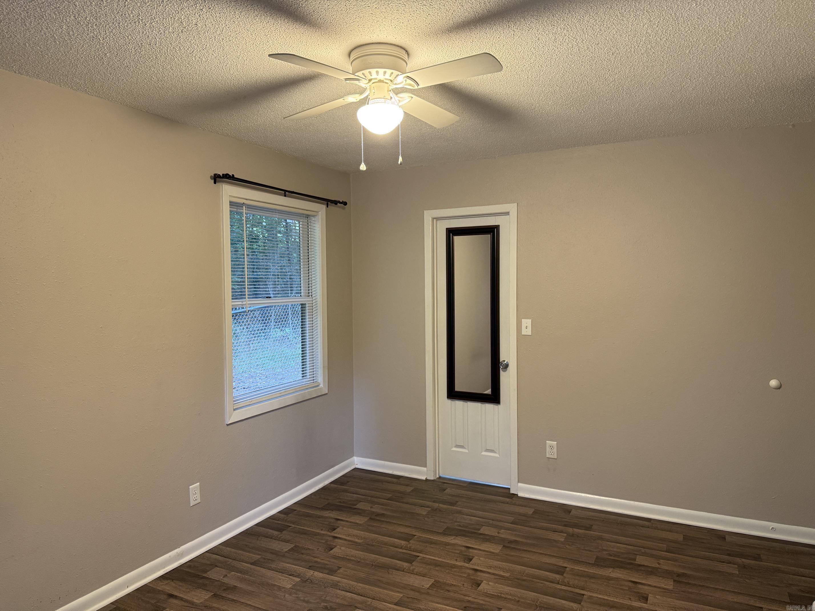5 N Lakeshore Trace Property Photo 14