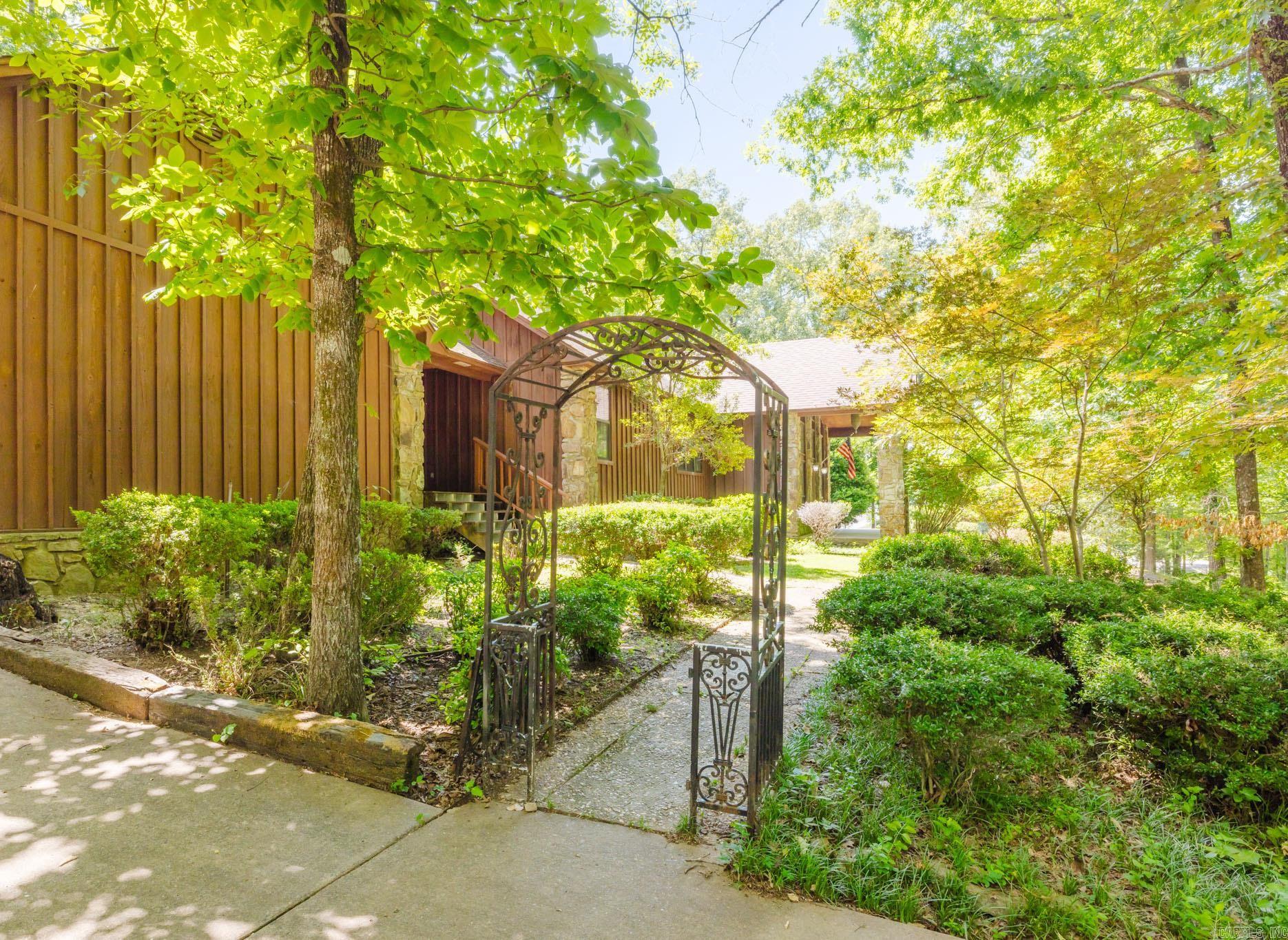 16501 Burlingame Road Property Photo 4