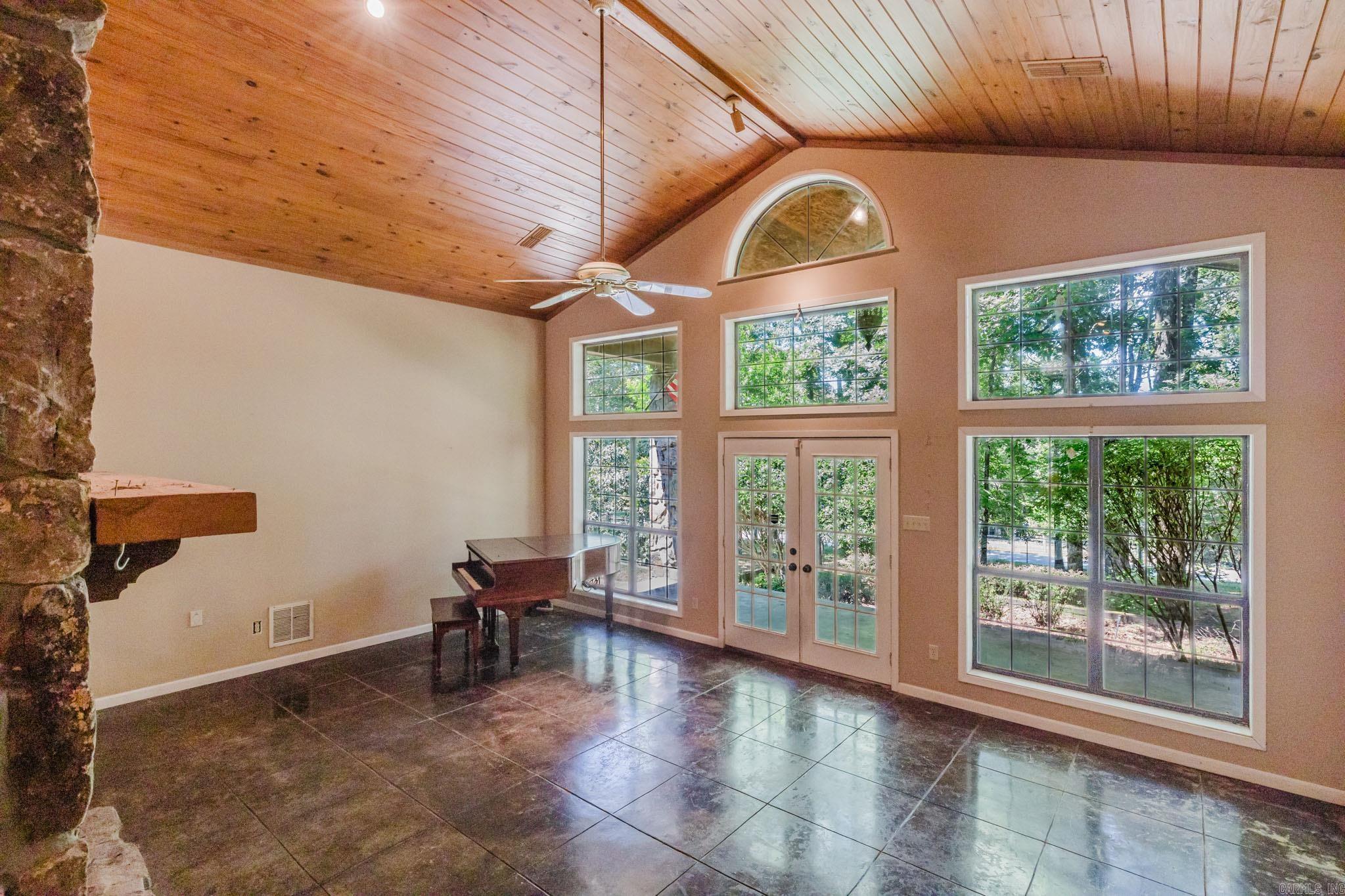 16501 Burlingame Road Property Photo 8
