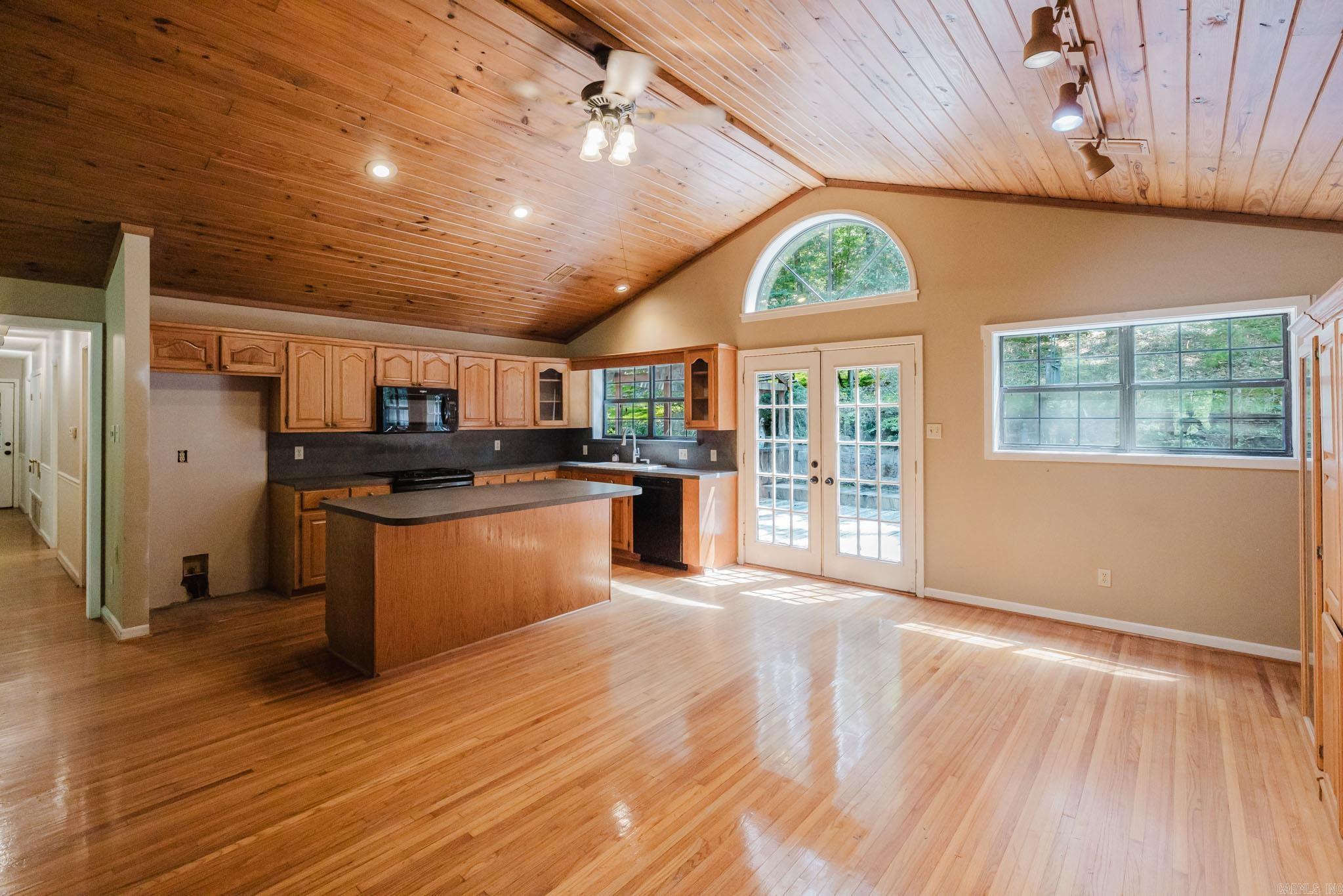 16501 Burlingame Road Property Photo 11
