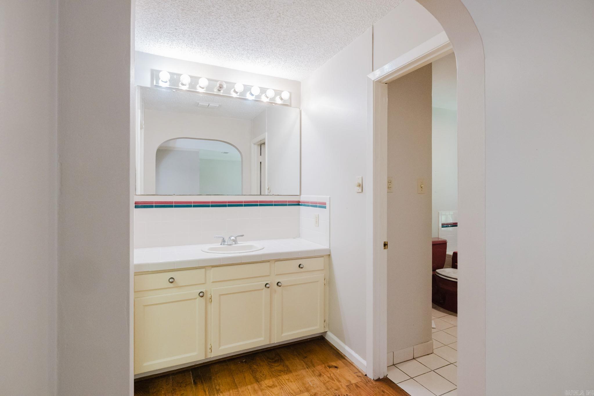 16501 Burlingame Road Property Photo 22